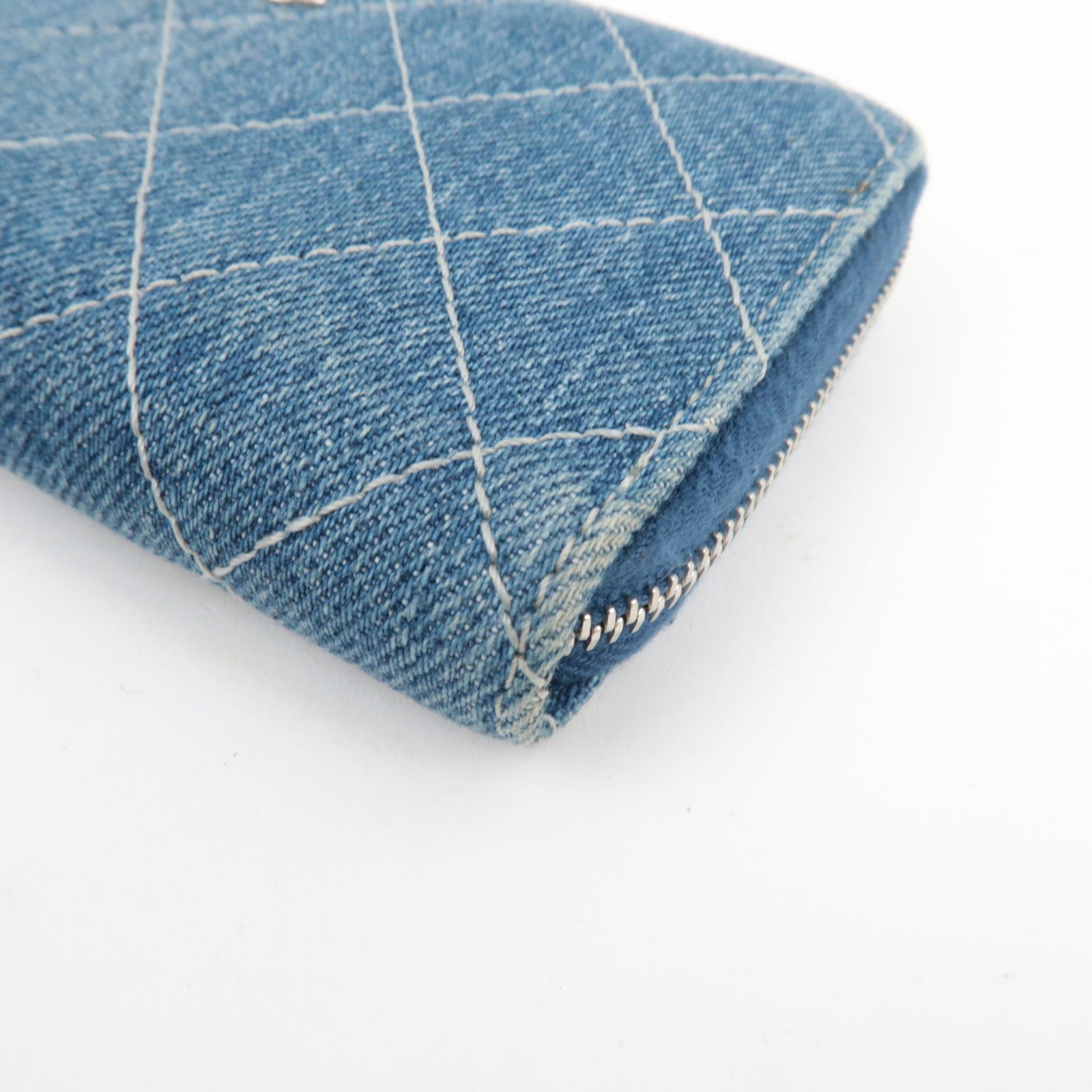 CHANEL Matelasse Round Zipper Long Wallet Denim Blue 27616023 *G card