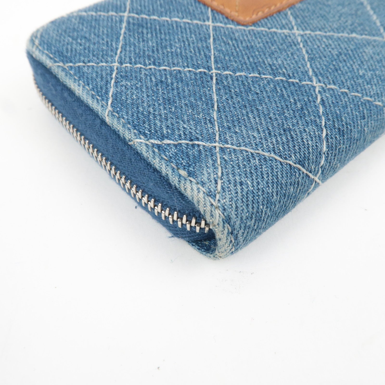 CHANEL Matelasse Round Zipper Long Wallet Denim Blue 27616023 *G card