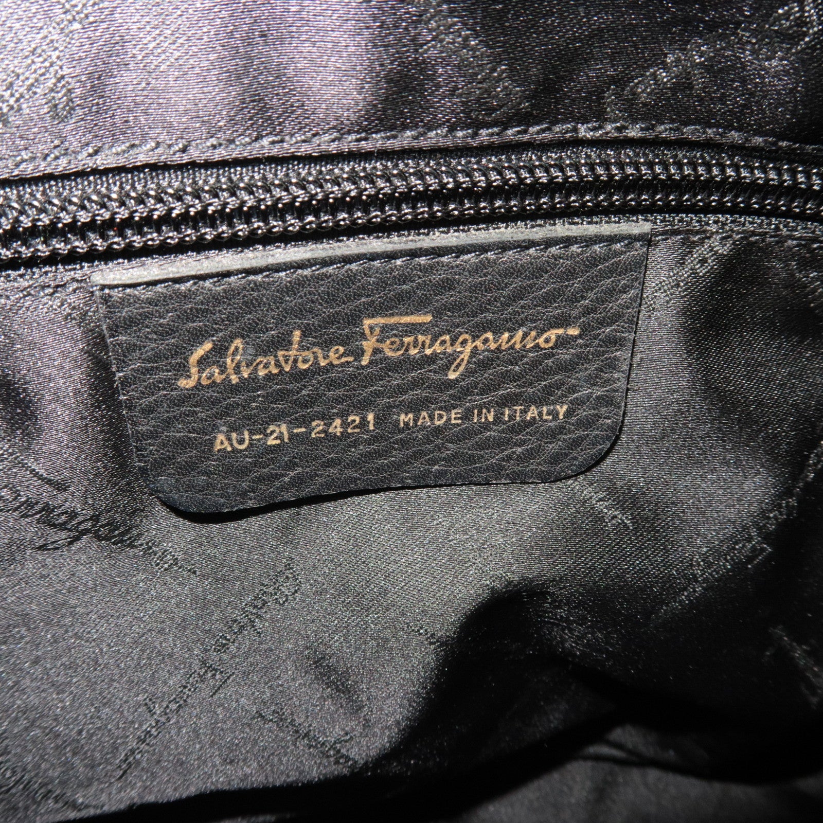 Ferragamo Gancini One Shoulder Bag Leather Black