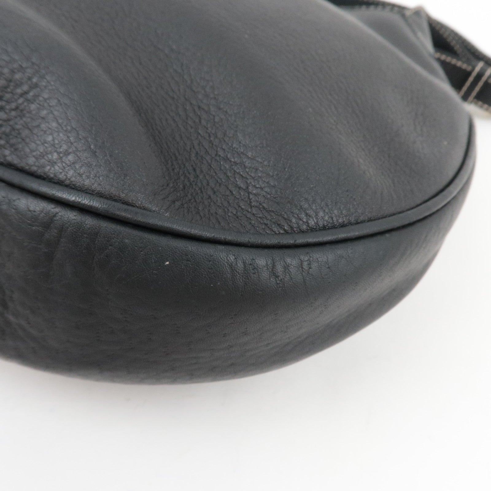 Ferragamo Gancini One Shoulder Bag Leather Black