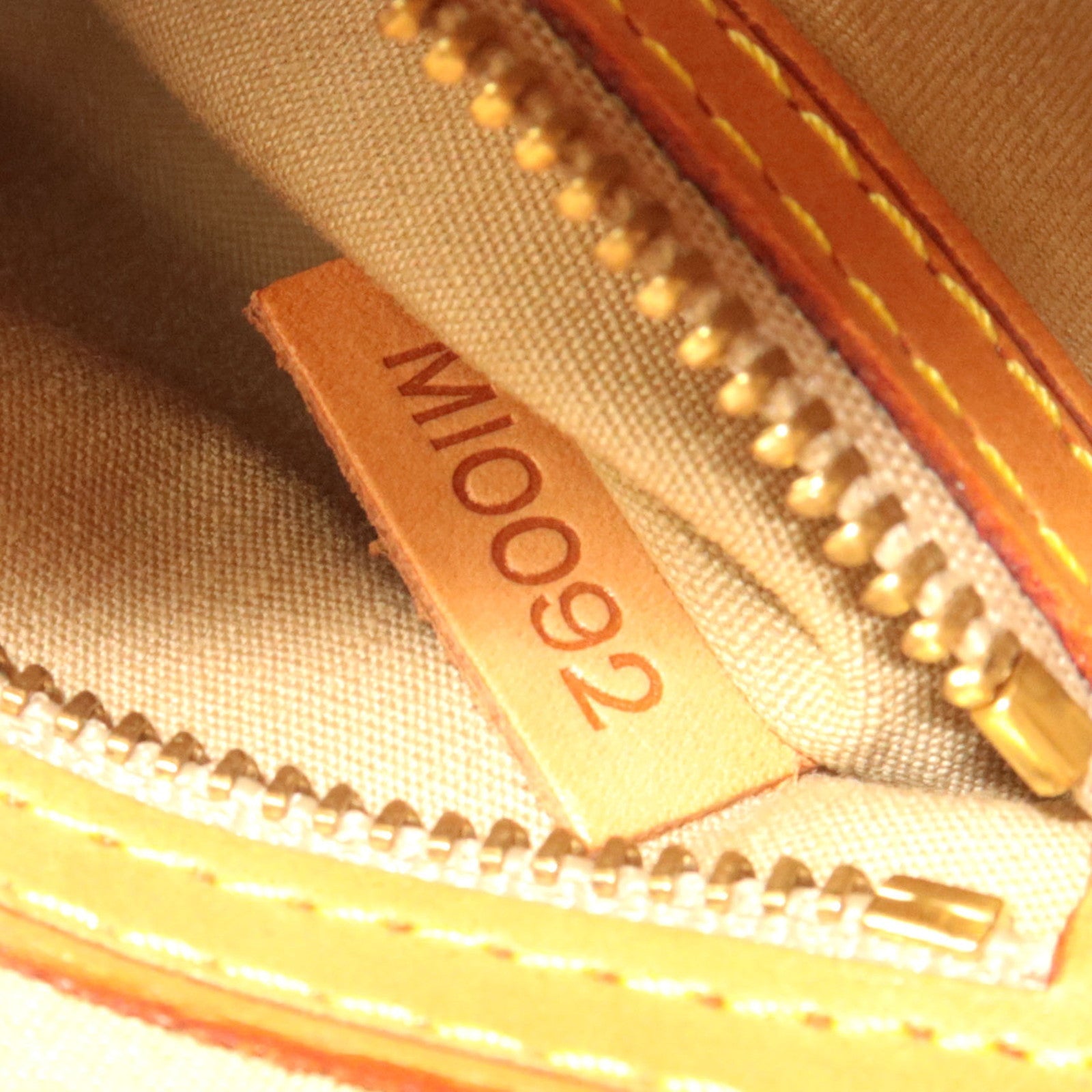 Louis Vuitton Monogram Vernis Reade PM Handbag Noisette M91334 MI0092