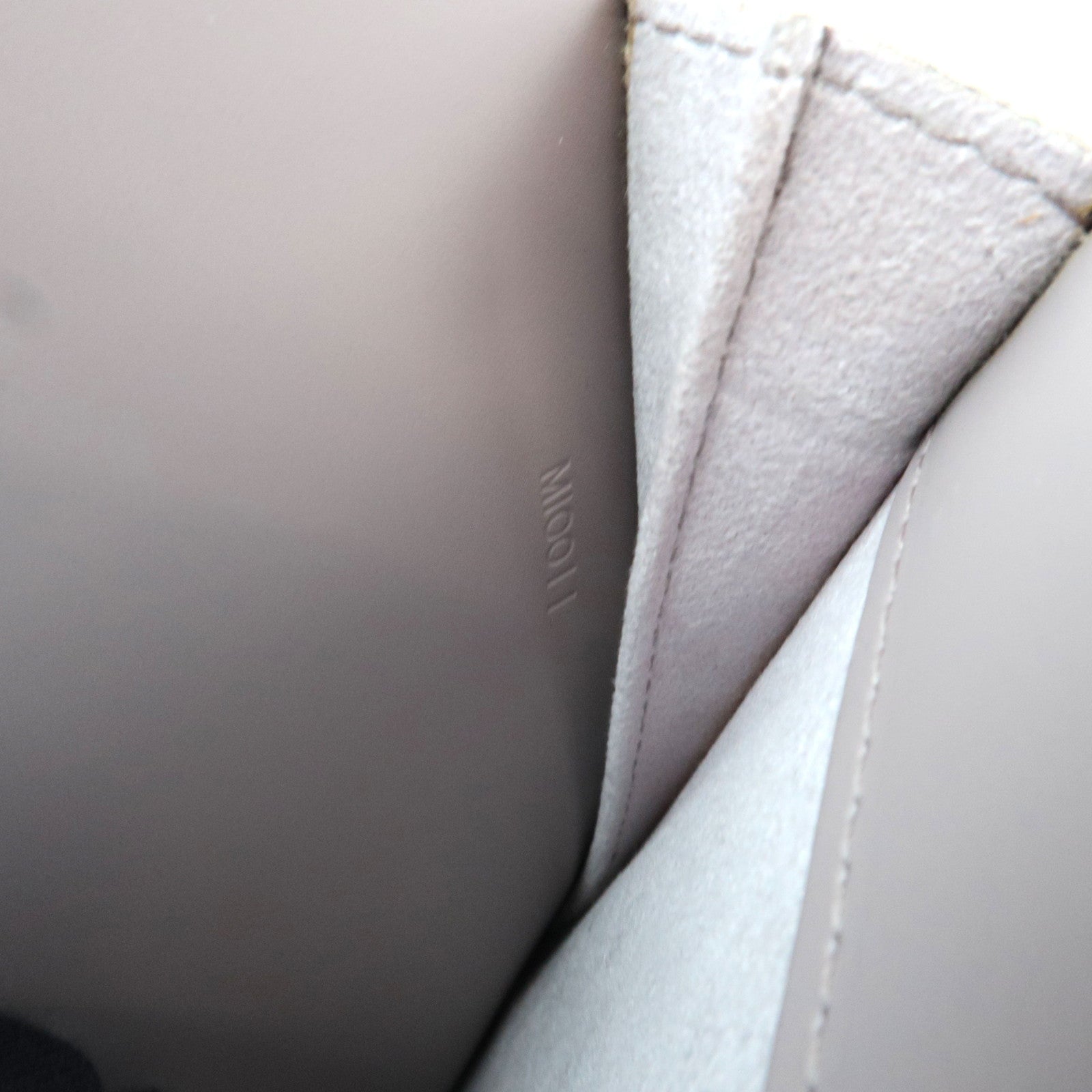 Louis Vuitton Epi Pont Neuf Handbag Lilac M5205B MI0011