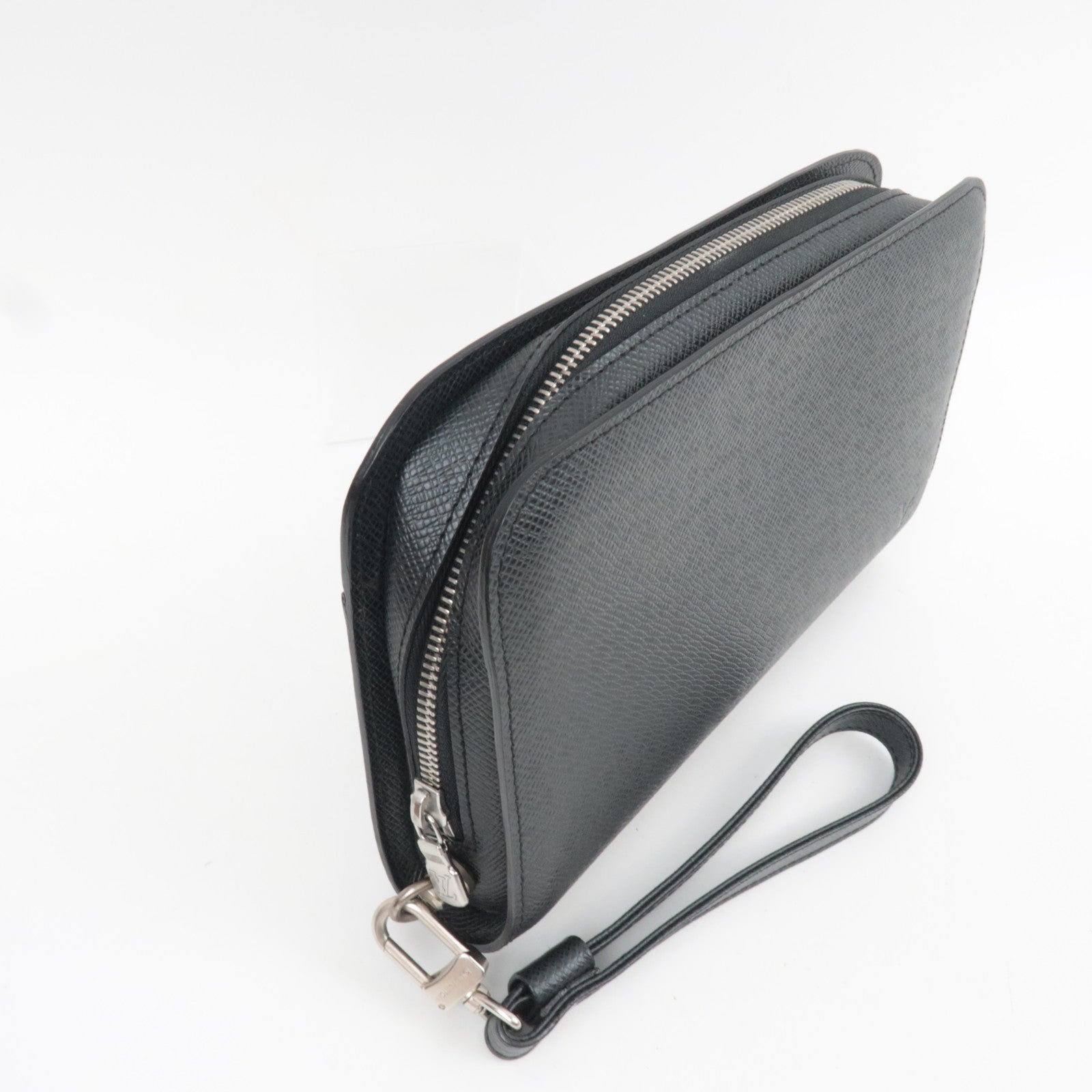 Louis Vuitton Taiga Baikal Clutch Bag Ardoise M30182 VI0065