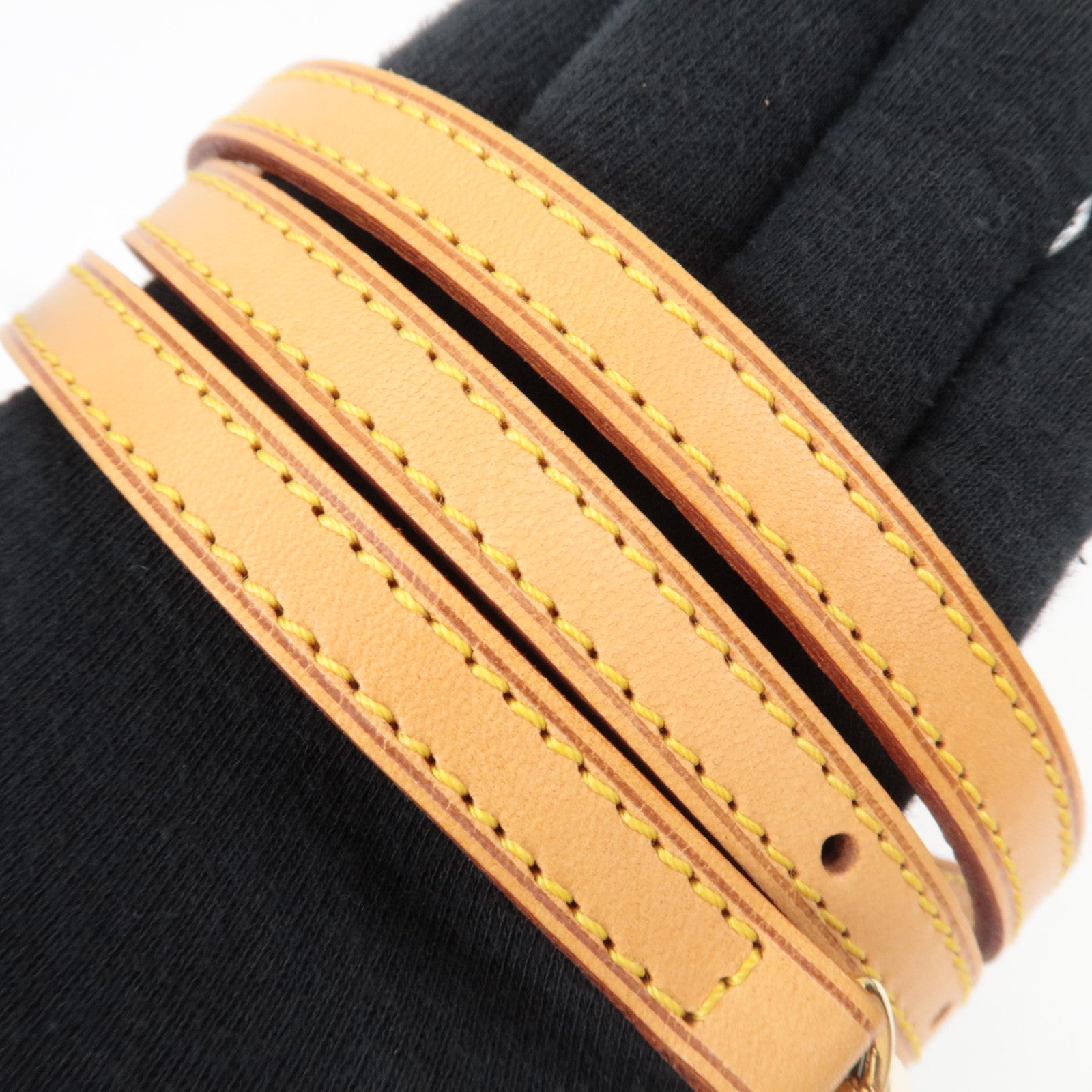 Louis Vuitton Adjustable Leather Shoulder Strap Width 1.2cm Length 120cm Beige J52314