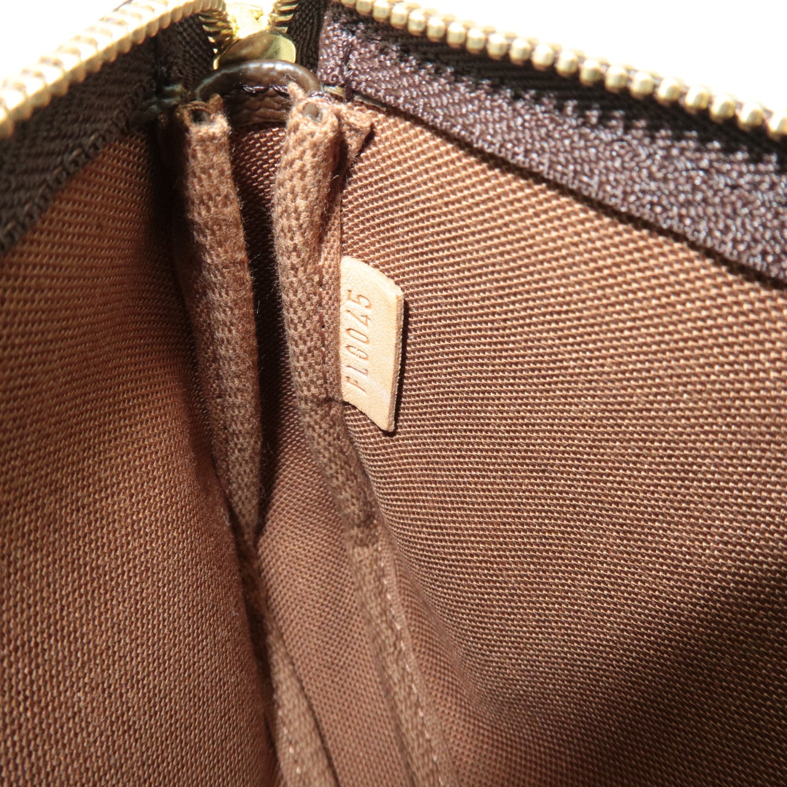 Louis Vuitton Monogram Mini Pouch for Bucket Bag FL0045