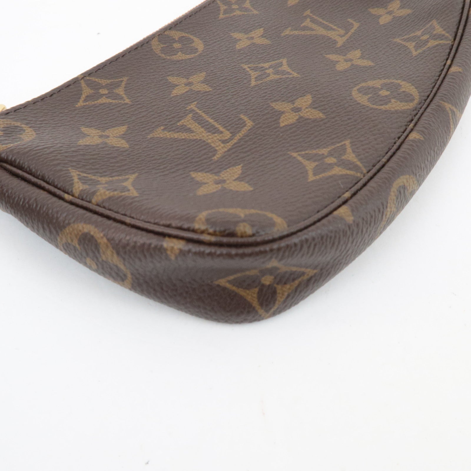 Louis Vuitton Monogram Mini Pouch for Bucket Bag FL0045