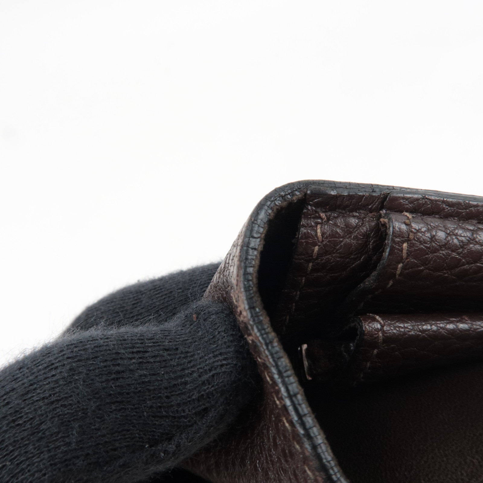 HERMES Dogon GM Taurillon Clemence Wallet Chocolate *Pouch