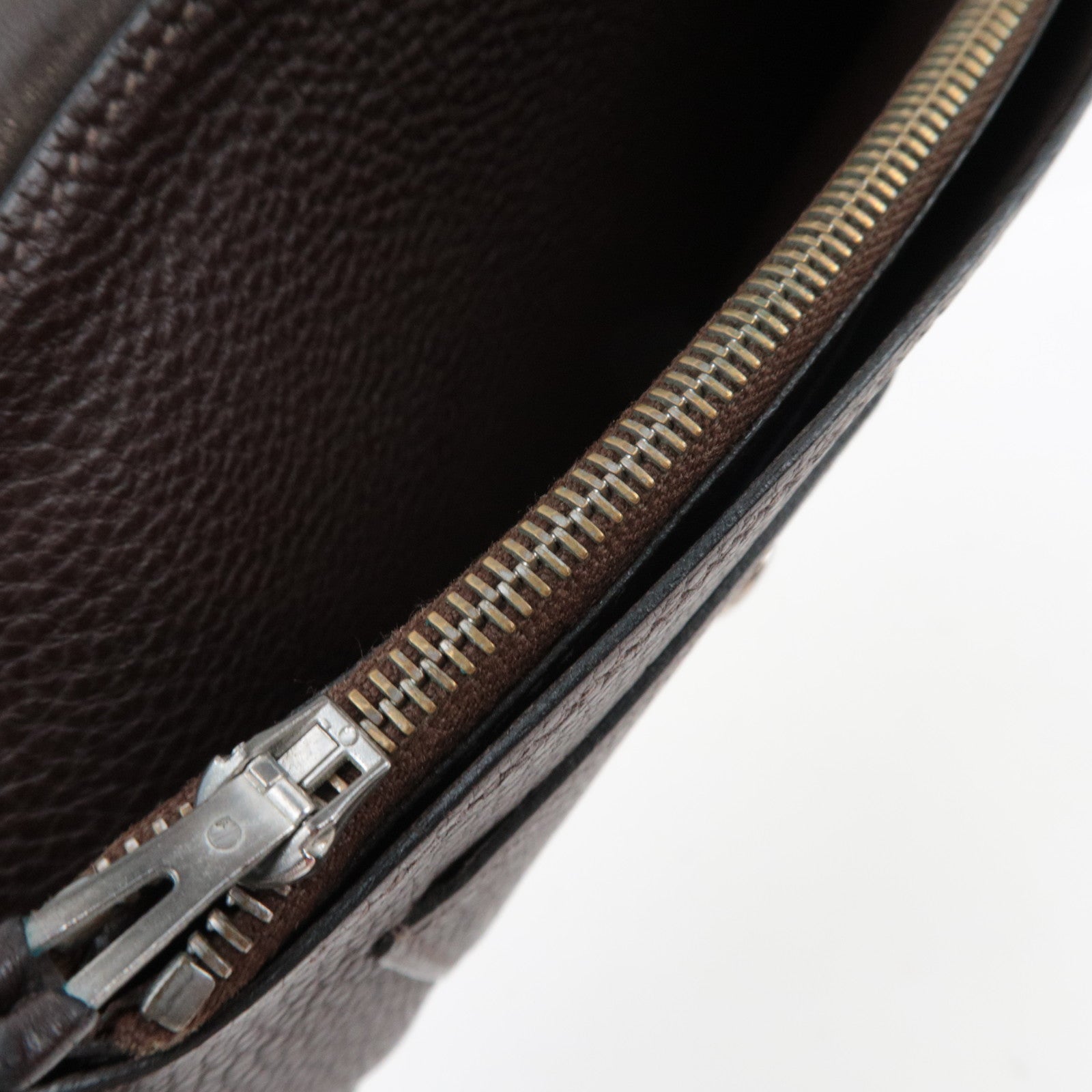 HERMES Dogon GM Taurillon Clemence Wallet Chocolate *Pouch