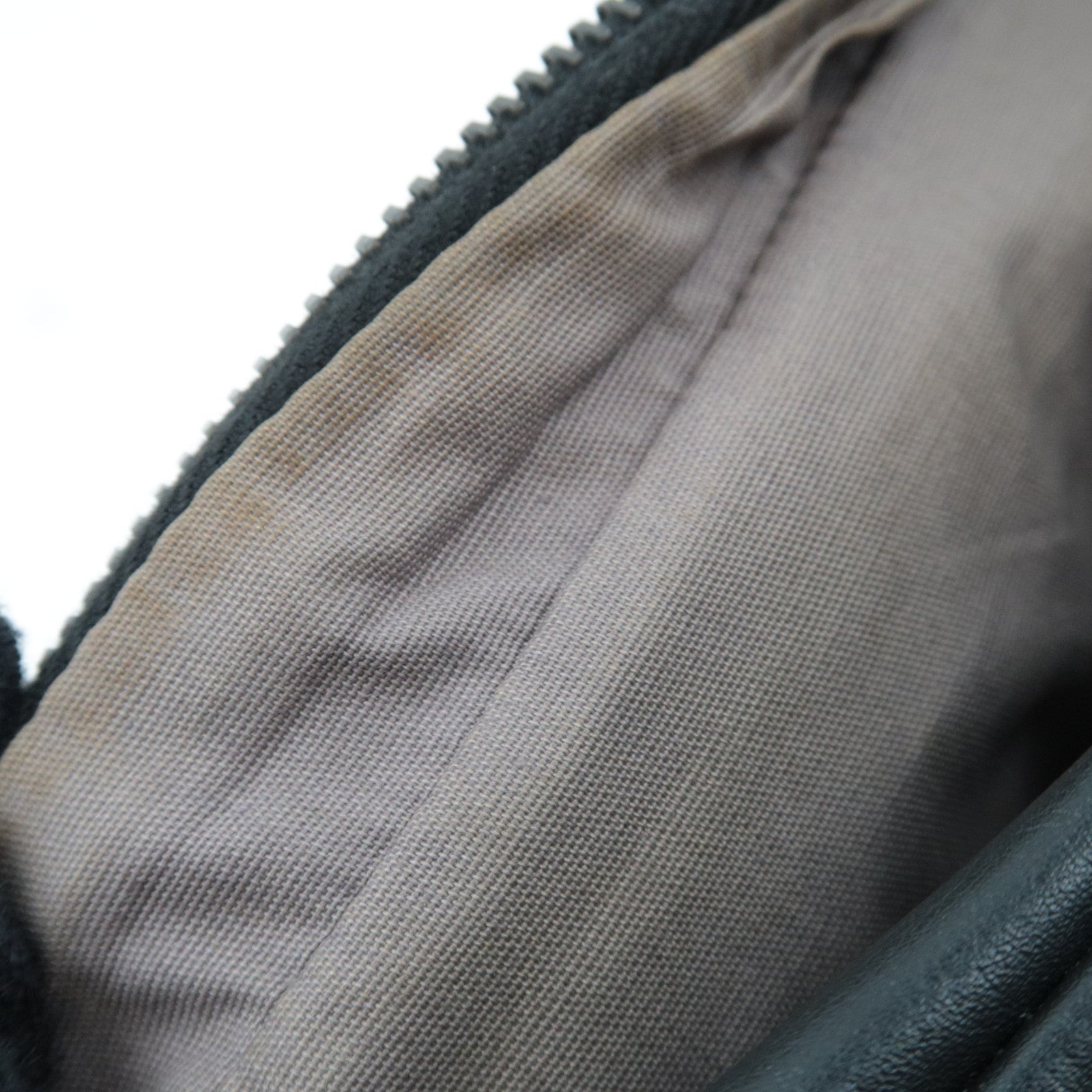 BOTTEGA VENETA Intrecciato Body Bag Leather Black