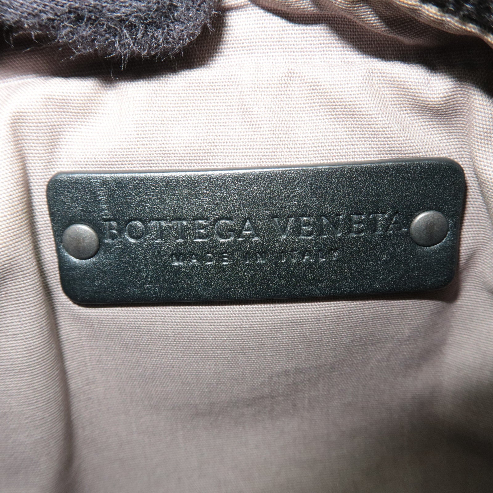 BOTTEGA VENETA Intrecciato Body Bag Leather Black
