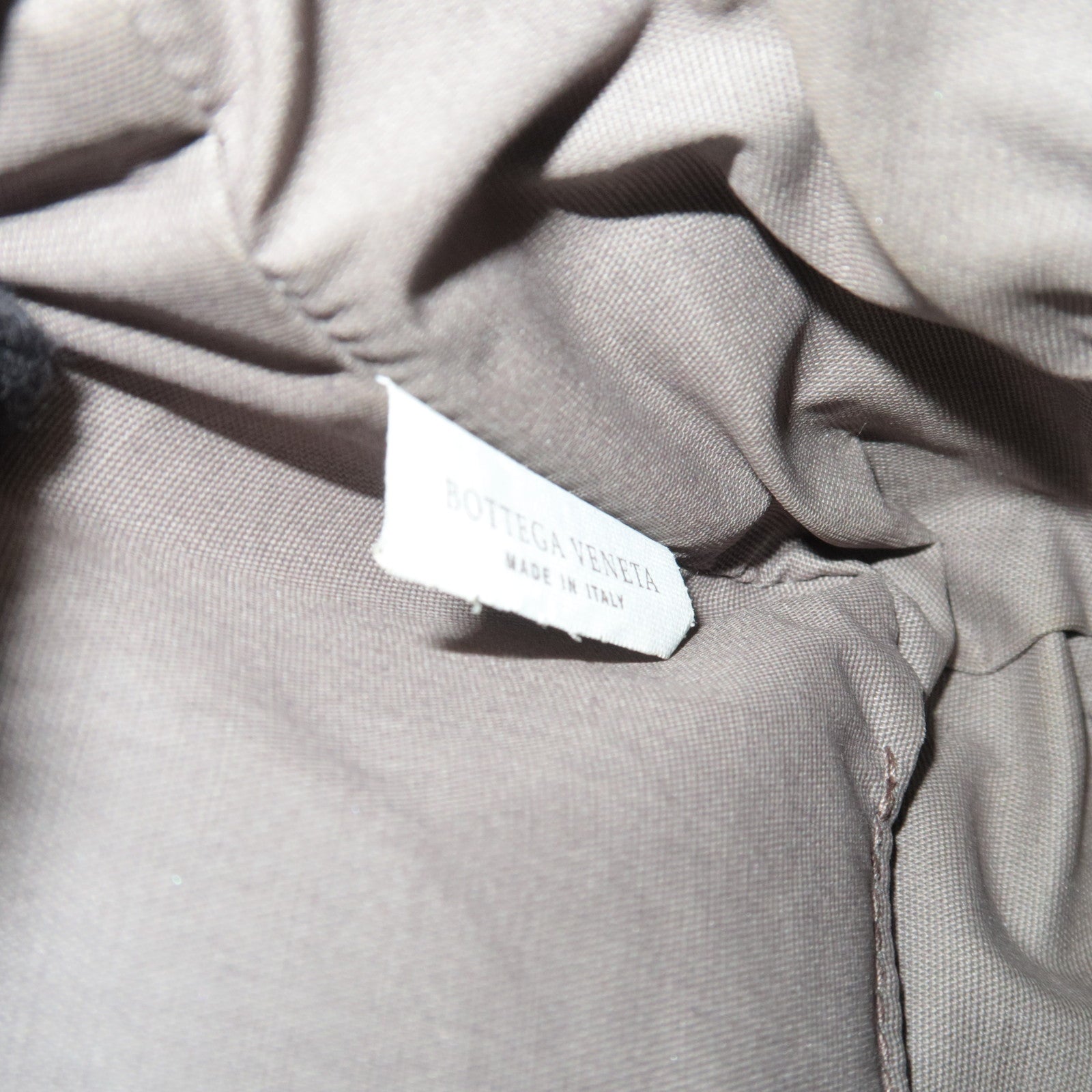 BOTTEGA VENETA Intrecciato Body Bag Leather Black