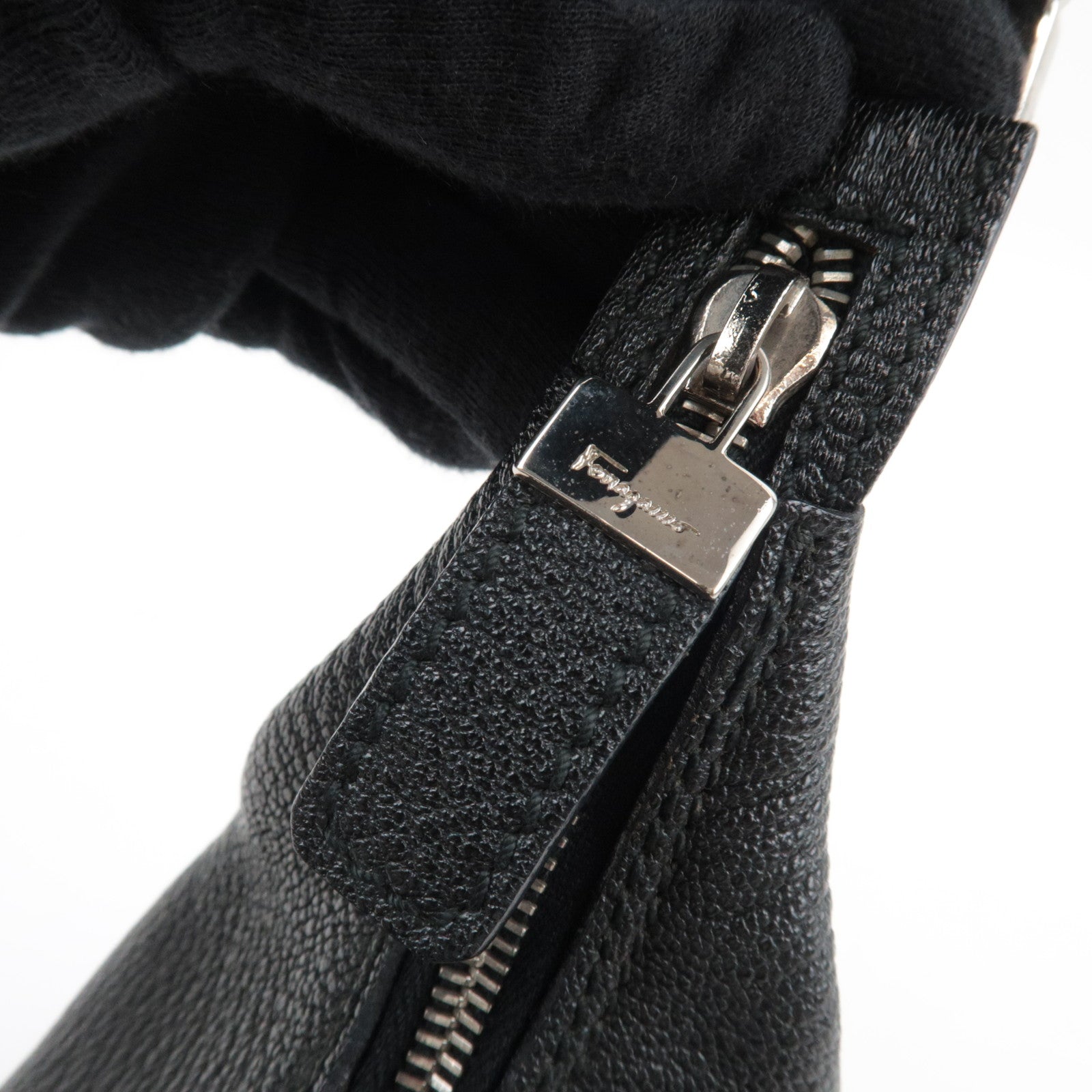 Ferragamo One Shoulder Bag Leather Black