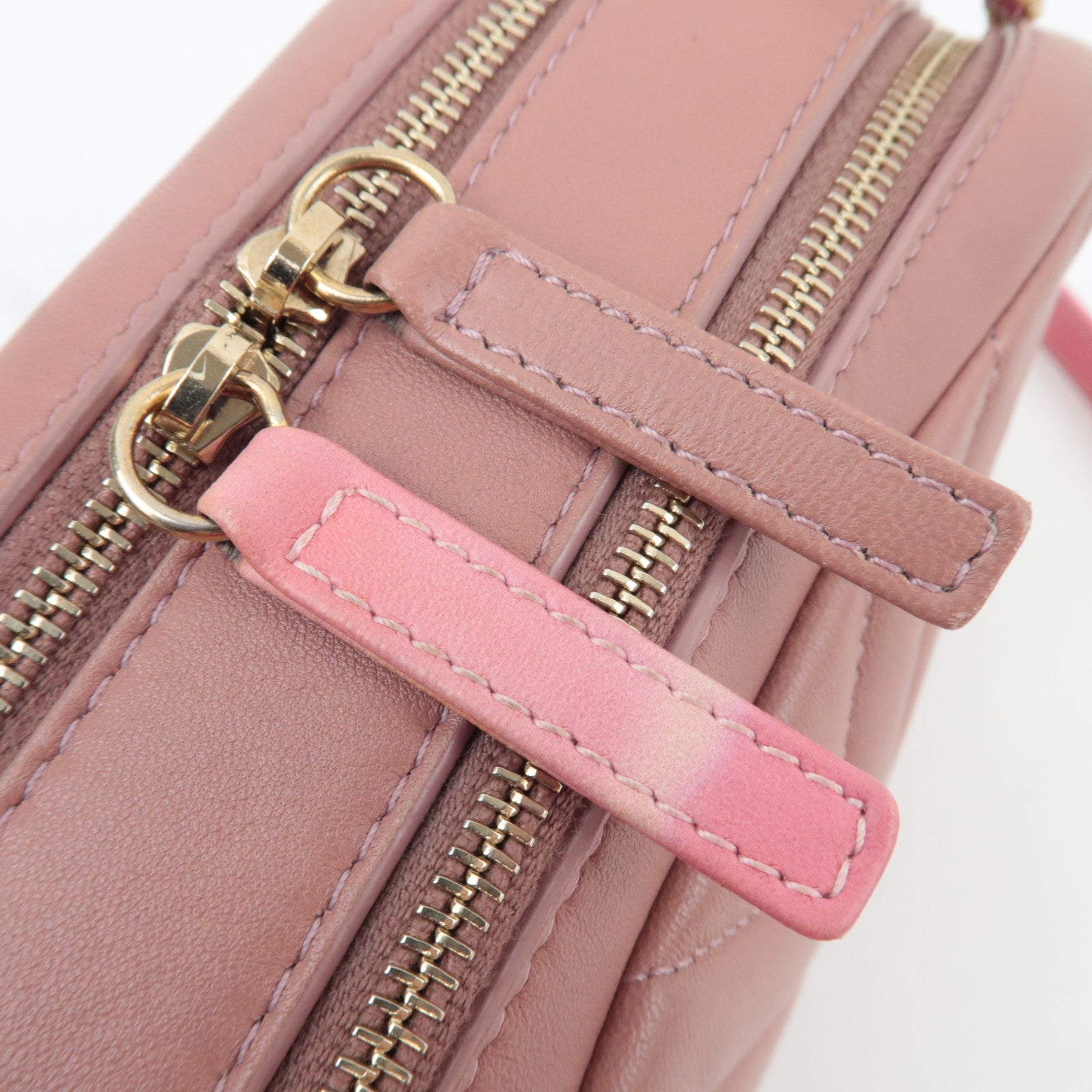 CHANEL Chevron V Stitch Chain Shoulder Bag Lambskin Pink Gold HDW 25302297