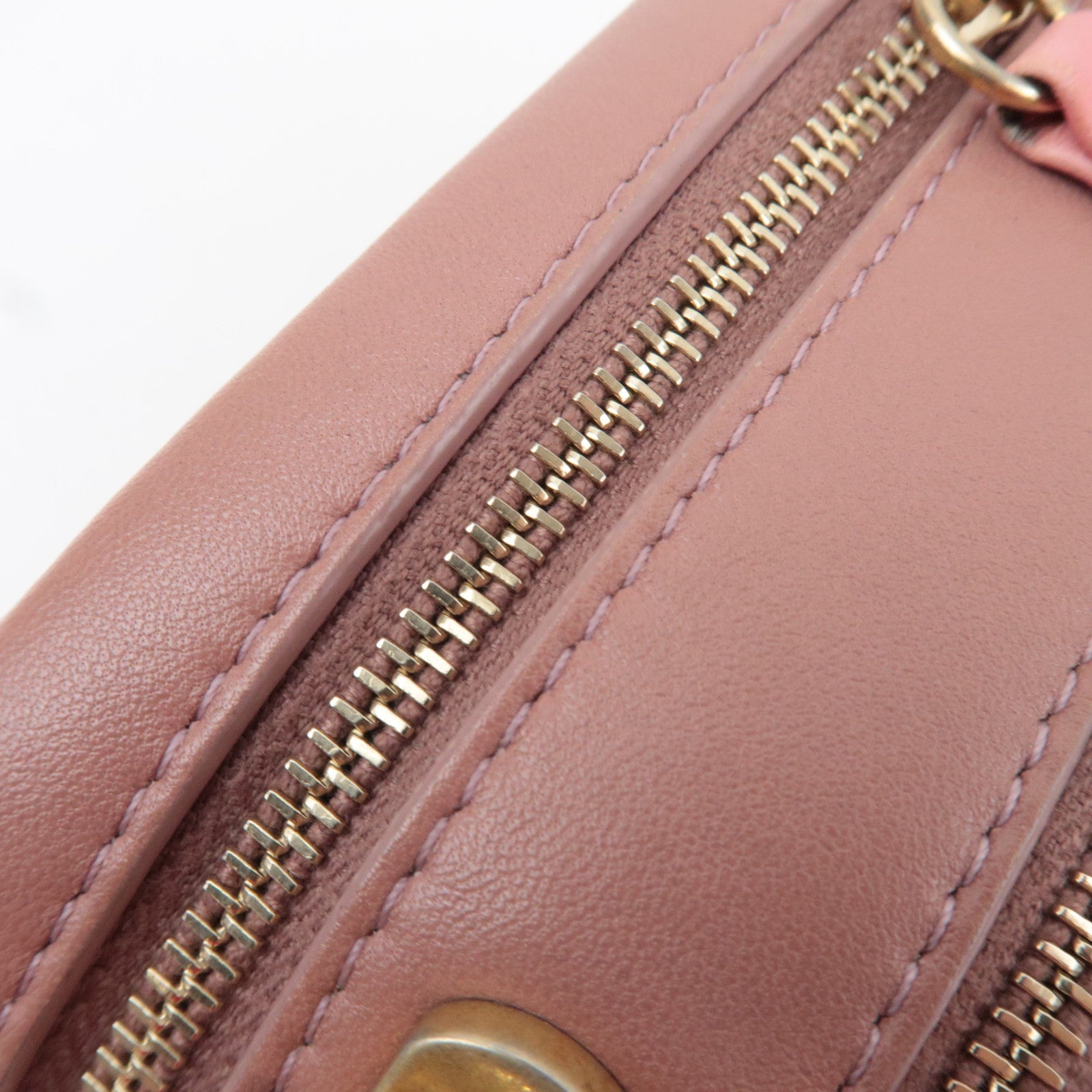 CHANEL Chevron V Stitch Chain Shoulder Bag Lambskin Pink Gold HDW 25302297