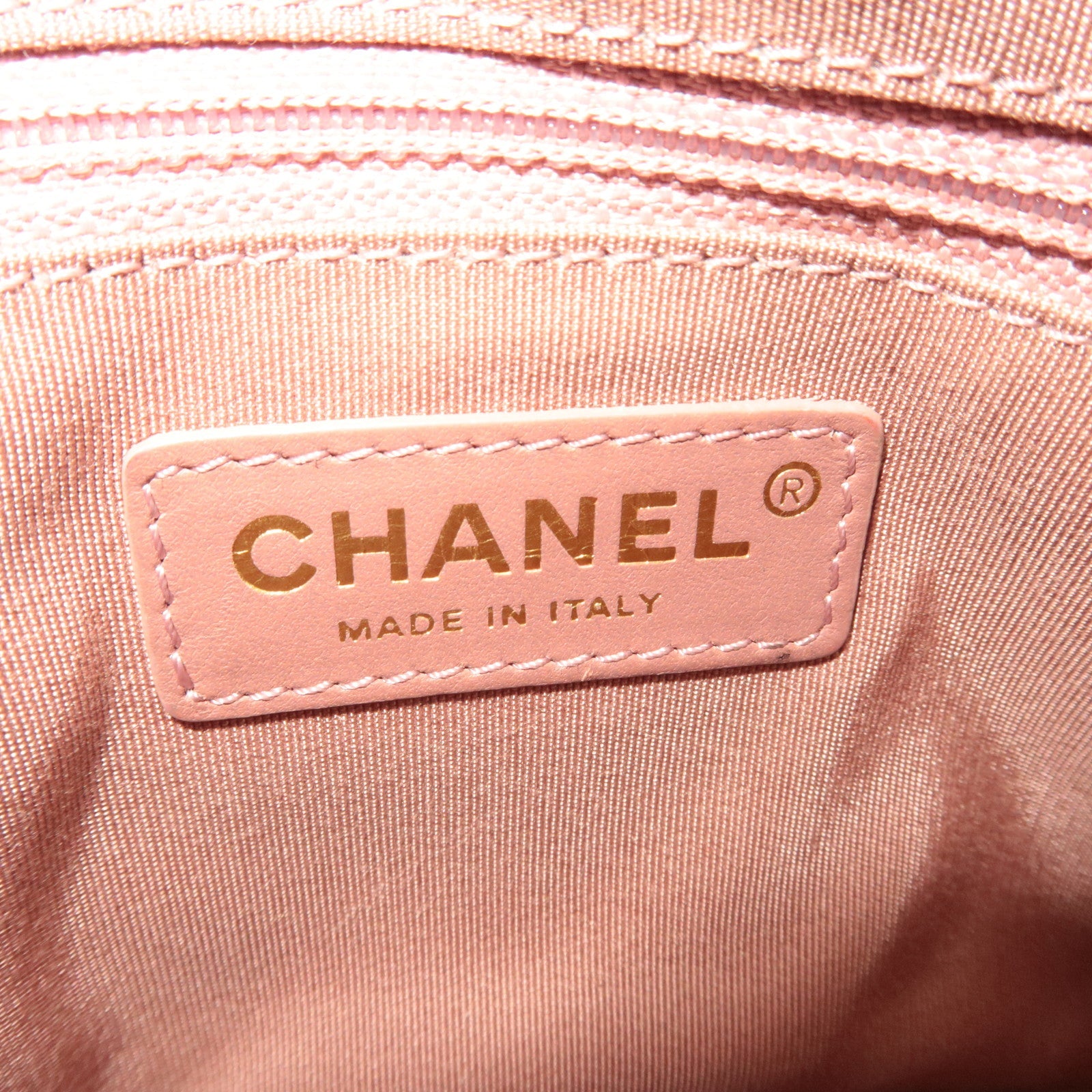 CHANEL Chevron V Stitch Chain Shoulder Bag Lambskin Pink Gold HDW 25302297