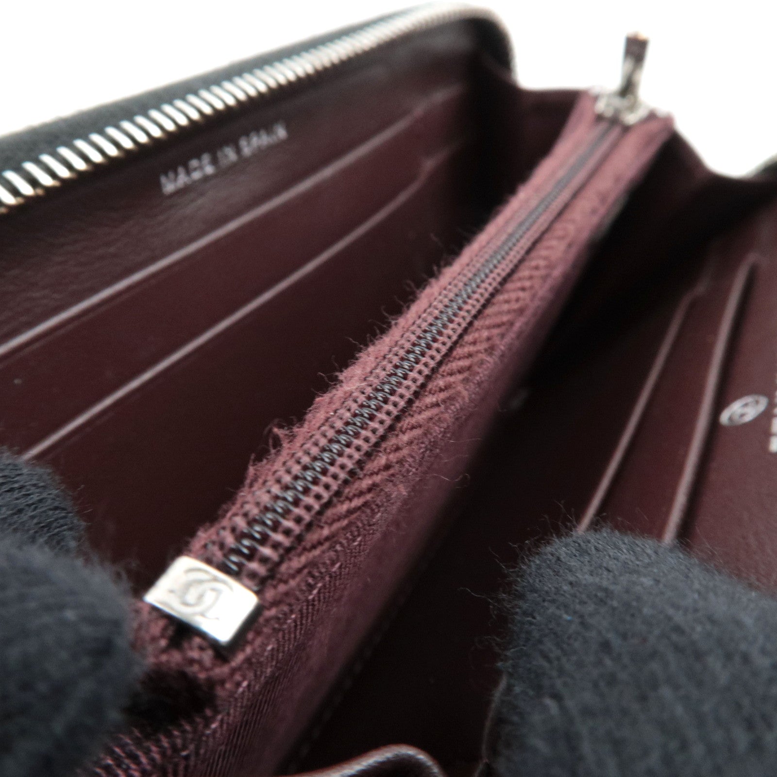 CHANEL Round Zipper Long Wallet Caviarskin Black Silver HDW 31727645 *Box, Dust bag, G card