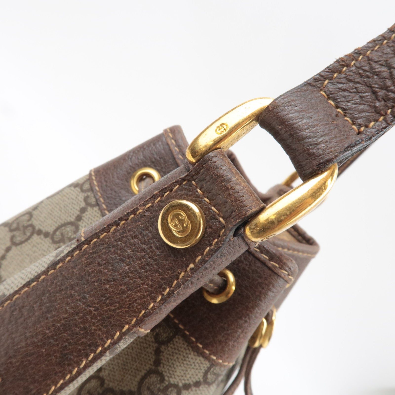 GUCCI Old Gucci Drawstring Shoulder Bag GG Plus Leather Beige 001.115.6179