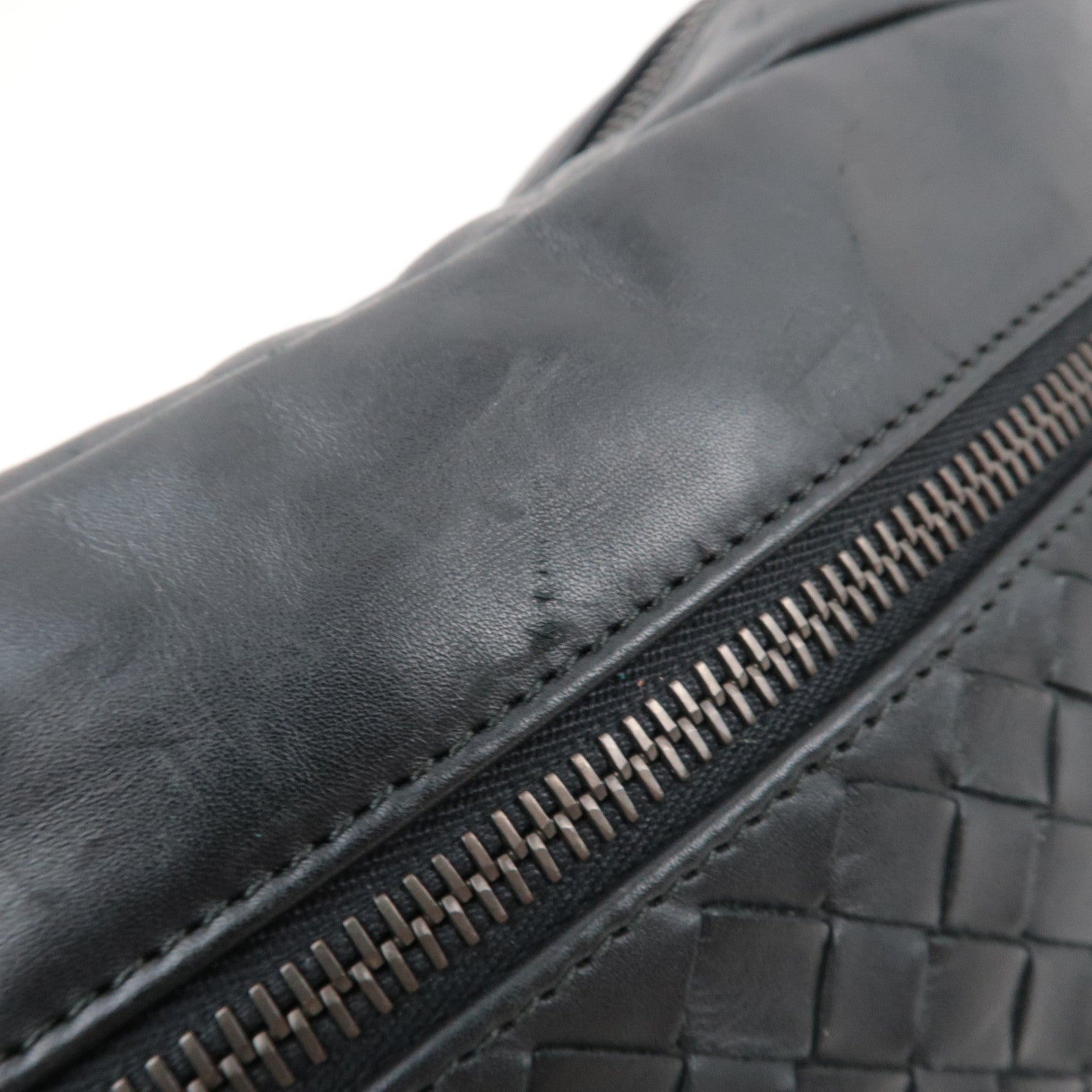 BOTTEGA VENETA Intrecciato Leather Body Bag Black *Dust bag