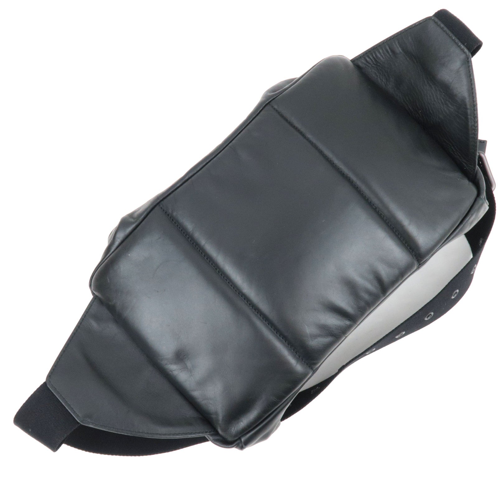 BOTTEGA VENETA Intrecciato Leather Body Bag Black *Dust bag