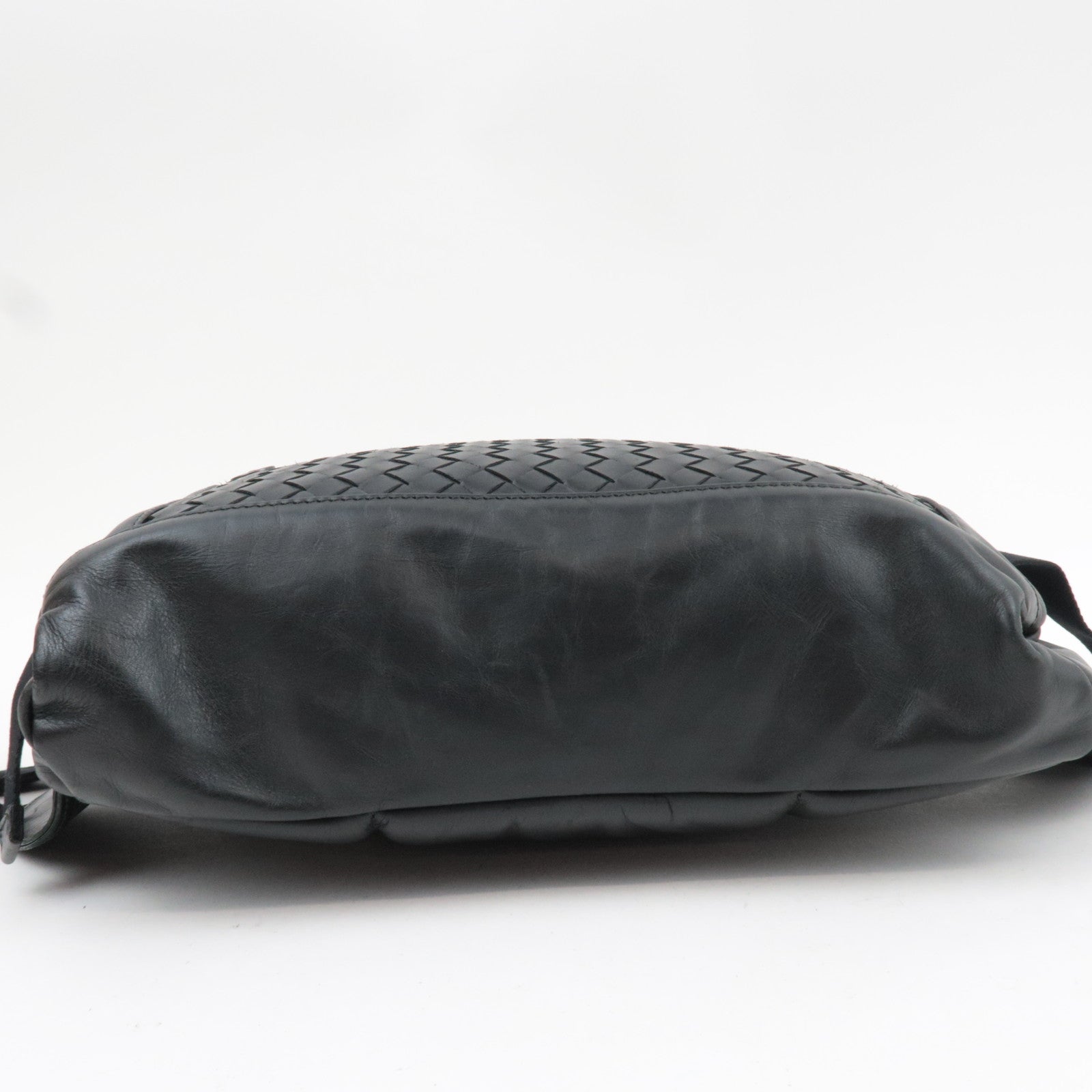 BOTTEGA VENETA Intrecciato Leather Body Bag Black *Dust bag