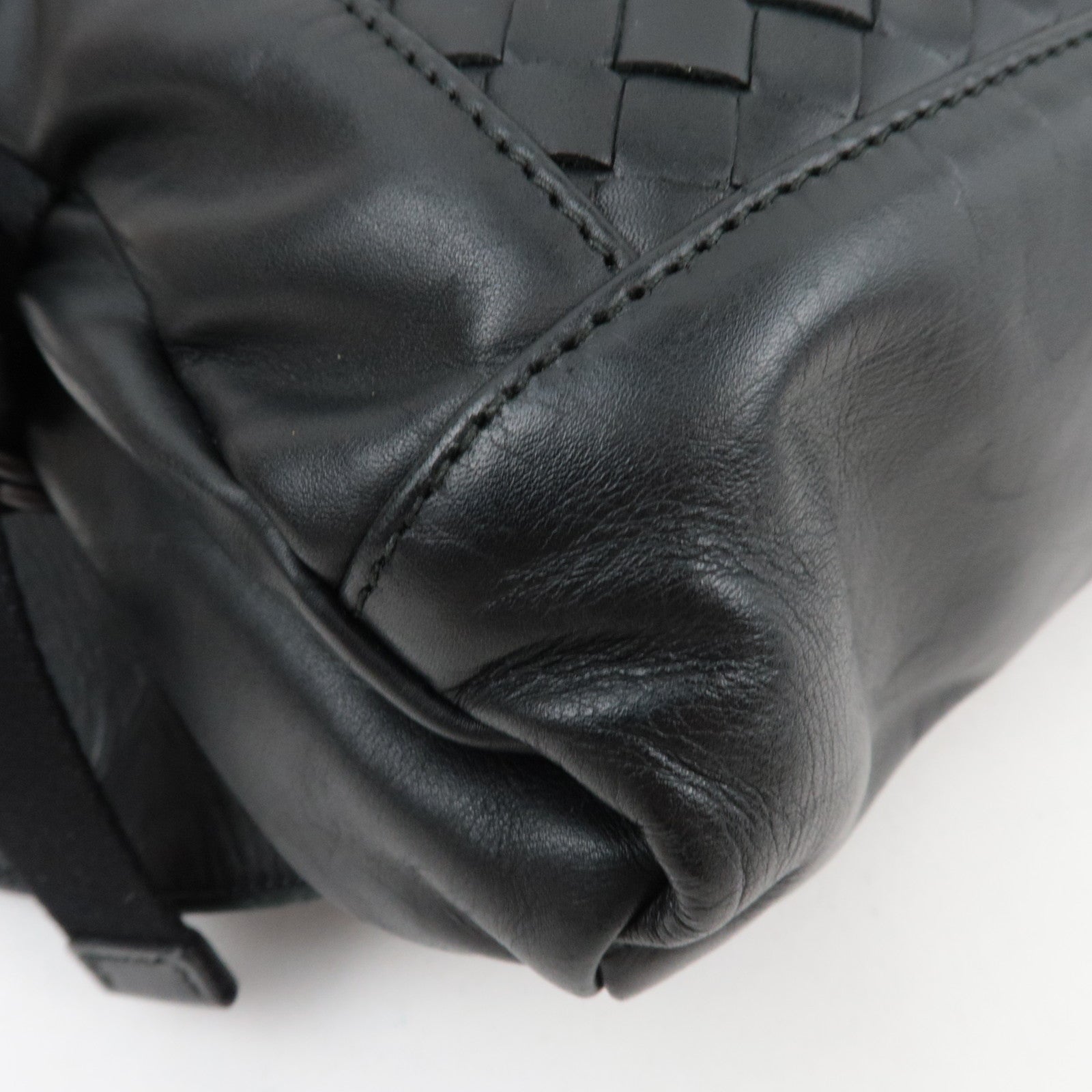 BOTTEGA VENETA Intrecciato Leather Body Bag Black *Dust bag