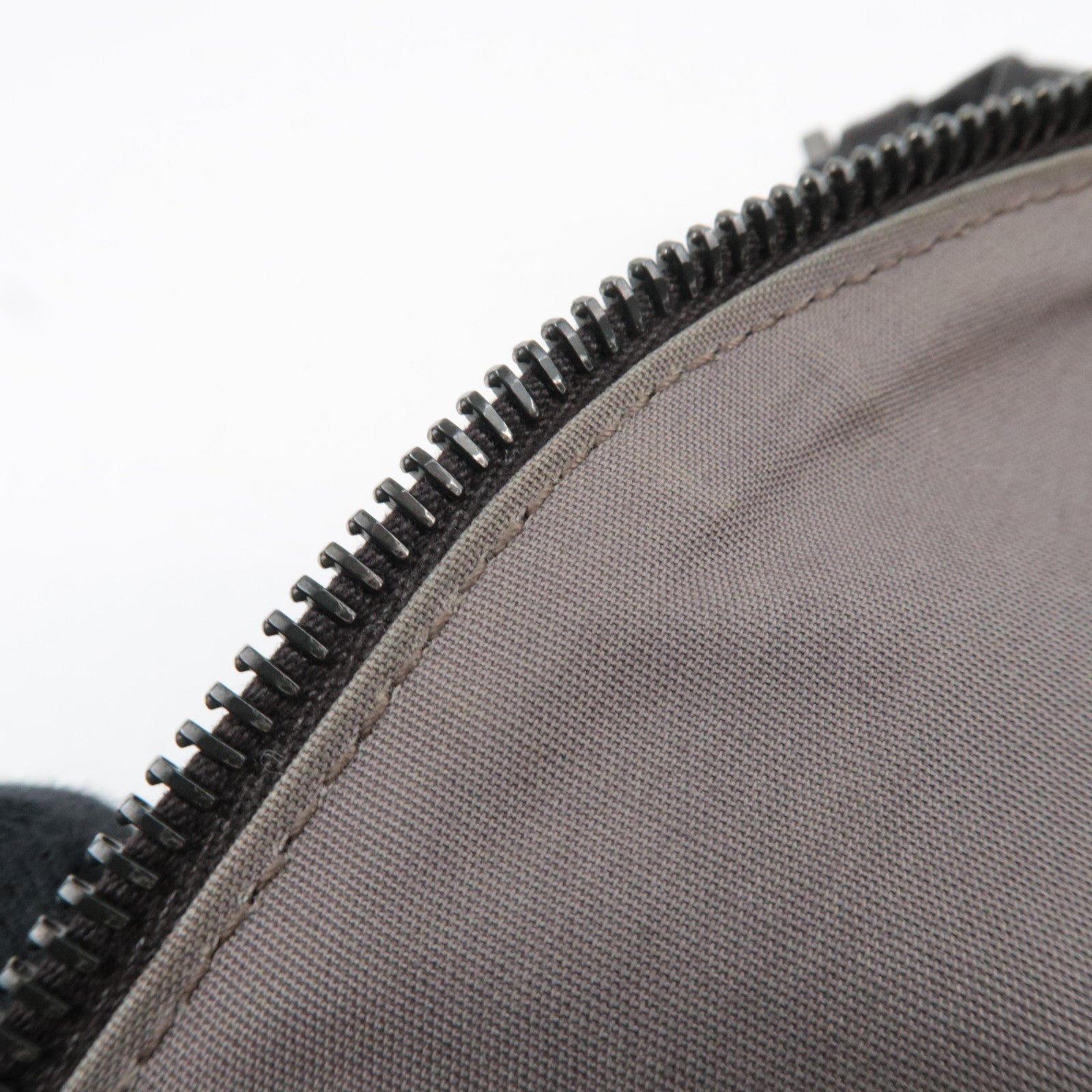 BOTTEGA VENETA Intrecciato Body Bag Leather Brown *Dust bag