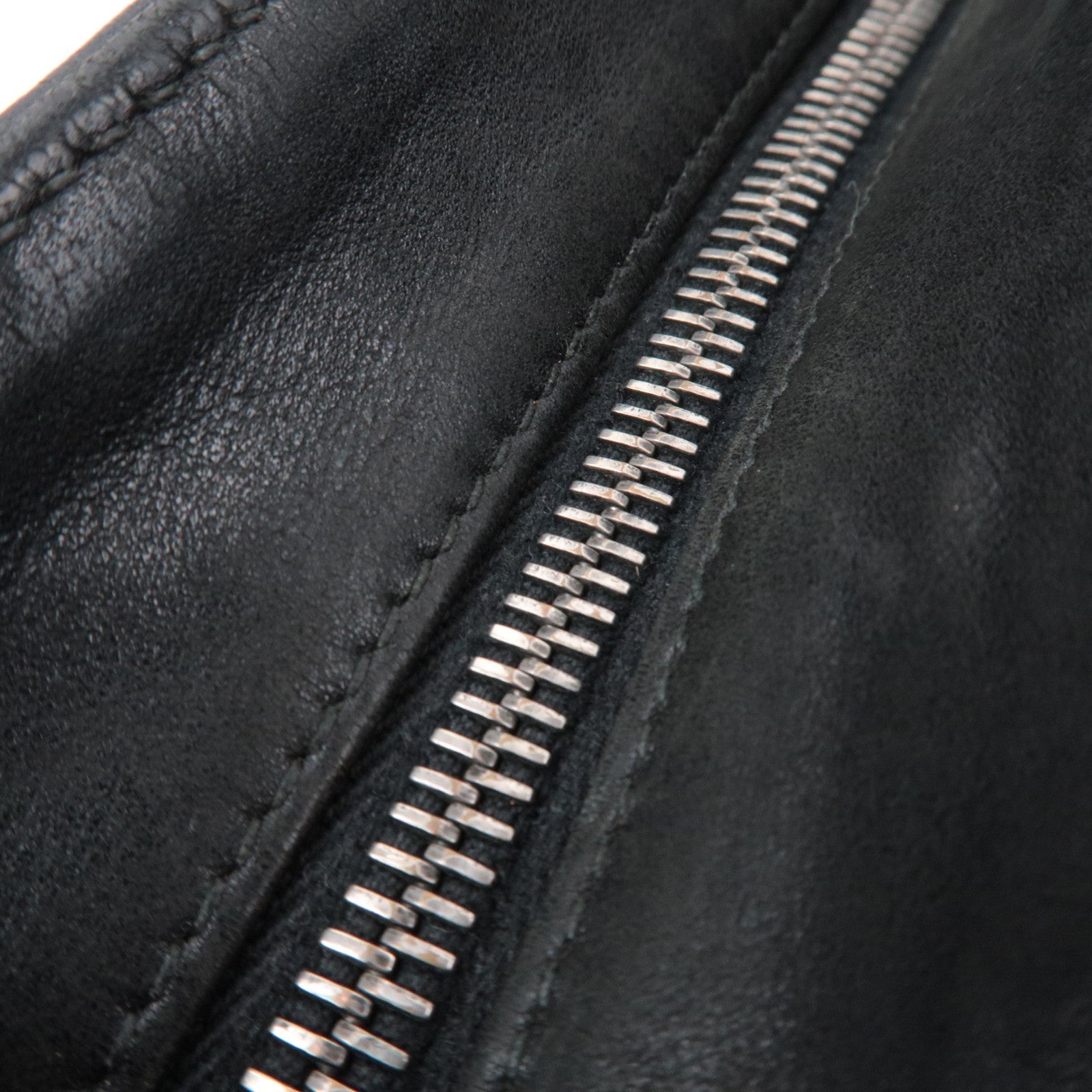 BOTTEGA VENETA Intrecciato Shoulder Bag Leather Black