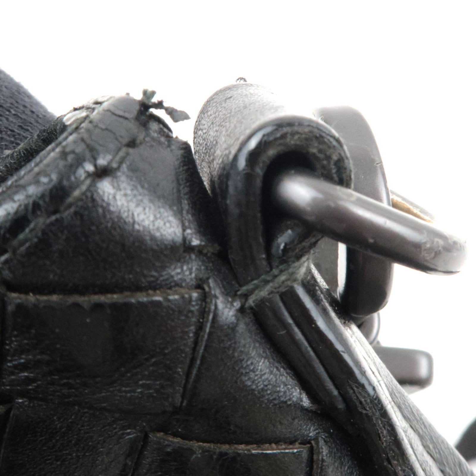 BOTTEGA VENETA Intrecciato Shoulder Bag Leather Black