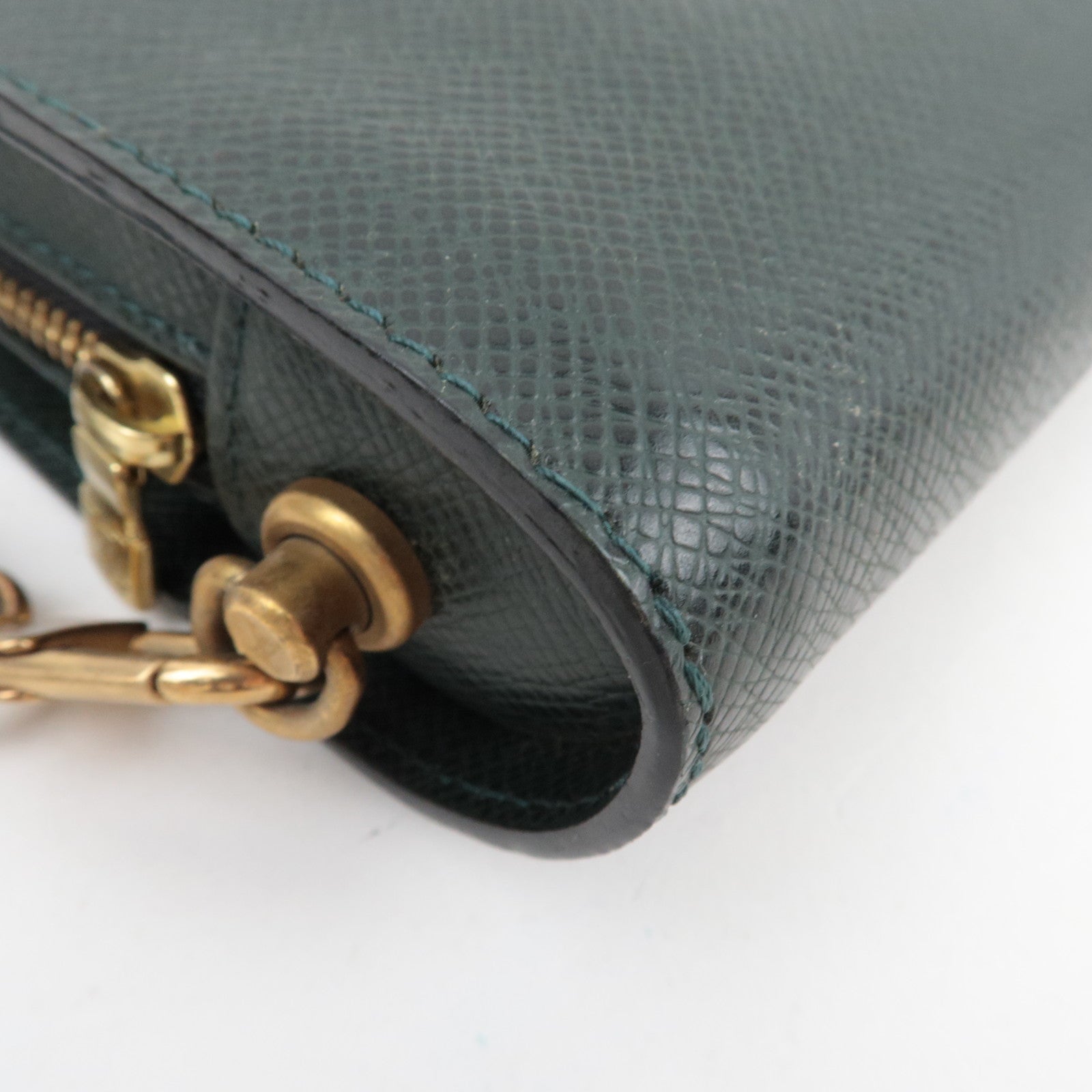 Louis Vuitton Taiga Baikal Clutch Bag Epicea M30184 VI0030