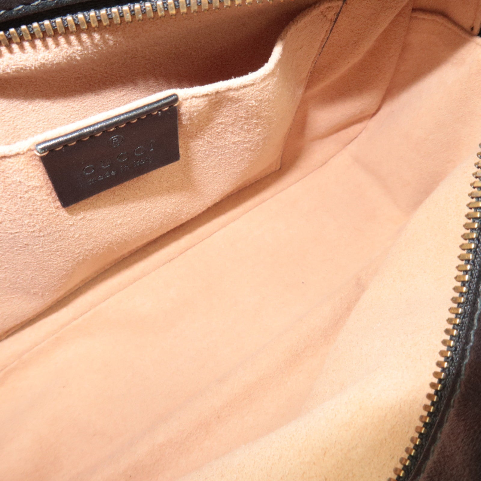 GUCCI GG Marmont Leather Shoulder Bag Black 447632