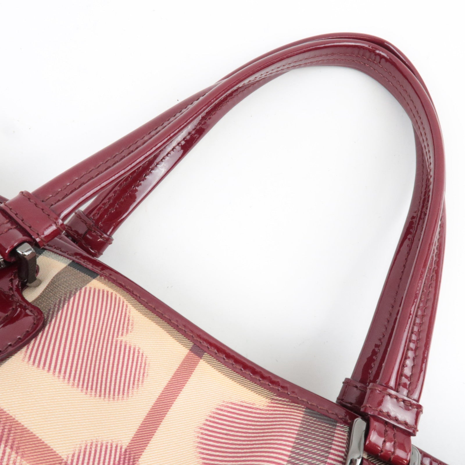 BURBERRY Heart Nova Plaid Tote Bag PVC Patnet Beige Bordeaux