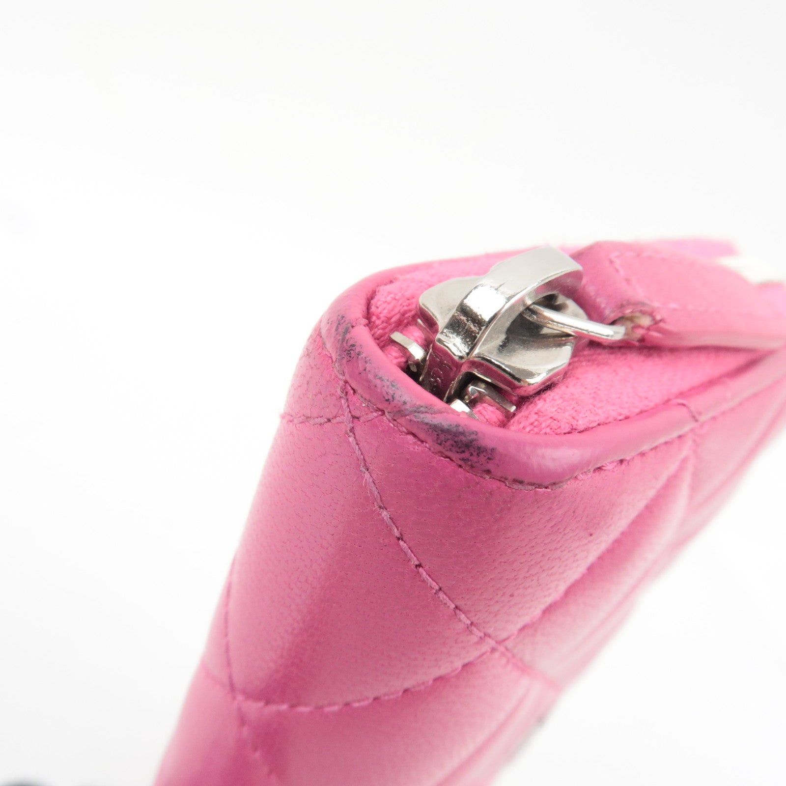 CHANEL Matelasse Round Zipper Long Wallet Lambskin Pink Silver HDW 21082652