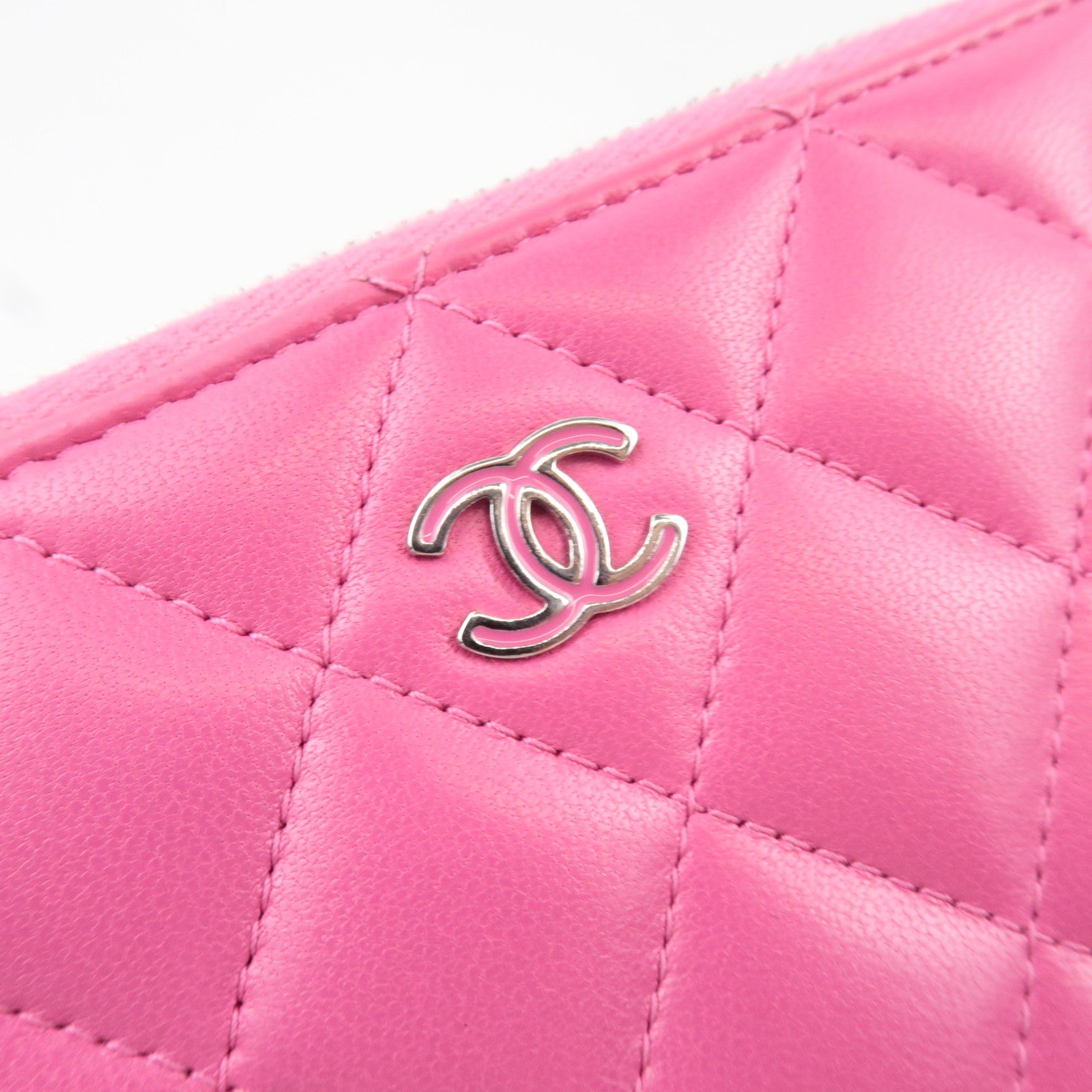 CHANEL Matelasse Round Zipper Long Wallet Lambskin Pink Silver HDW 21082652