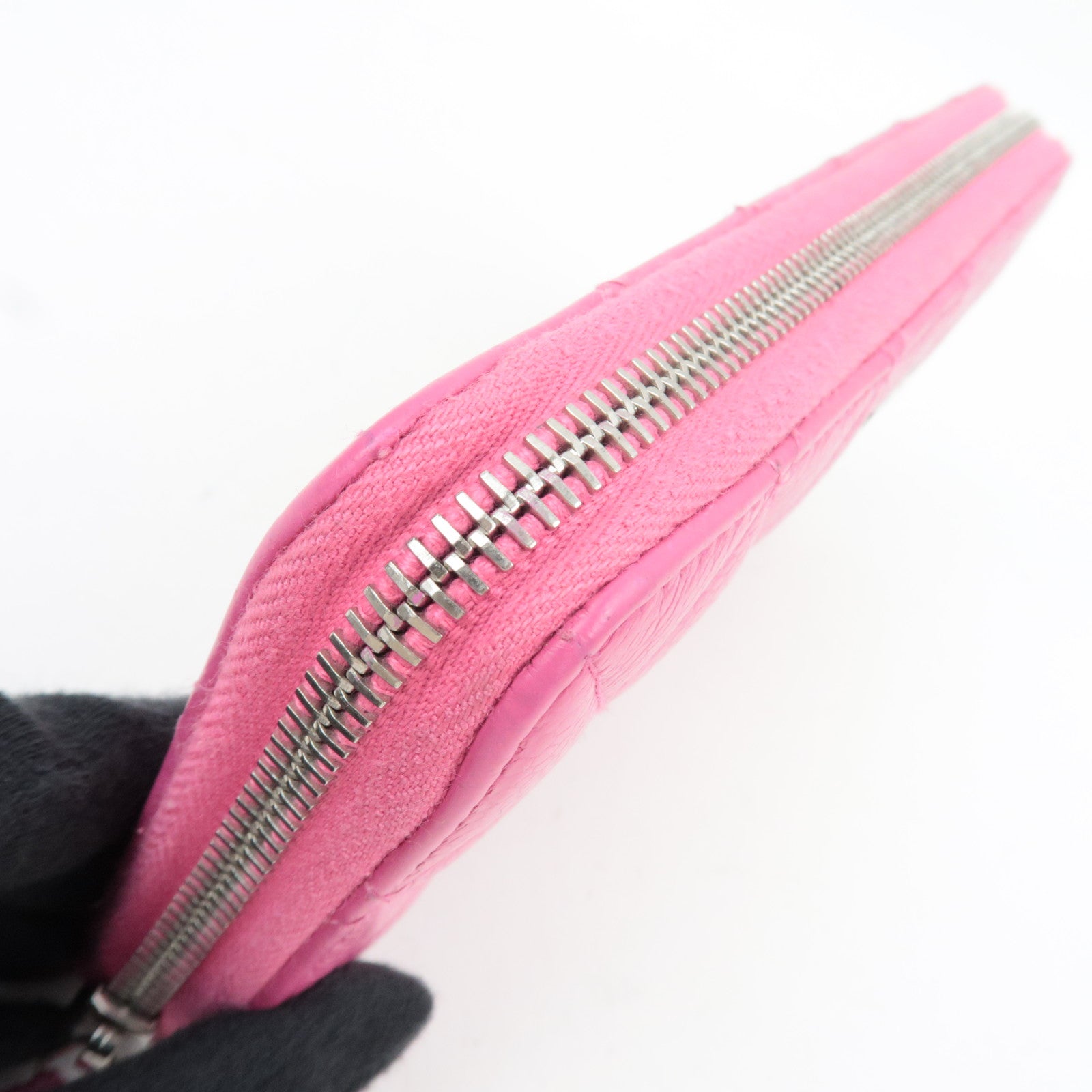 CHANEL Matelasse Round Zipper Long Wallet Caviarskin Pink Silver HDW 21084696