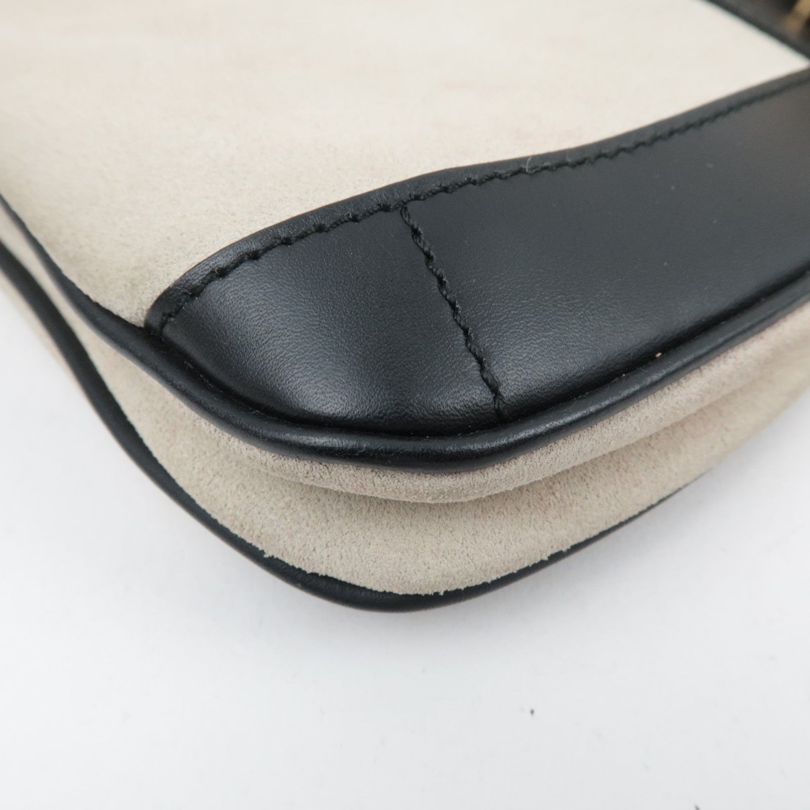 GUCCI Tiger Head Suede Leather Shoulder Bag Light Gray Black 001.4110.001013 *Dust bag