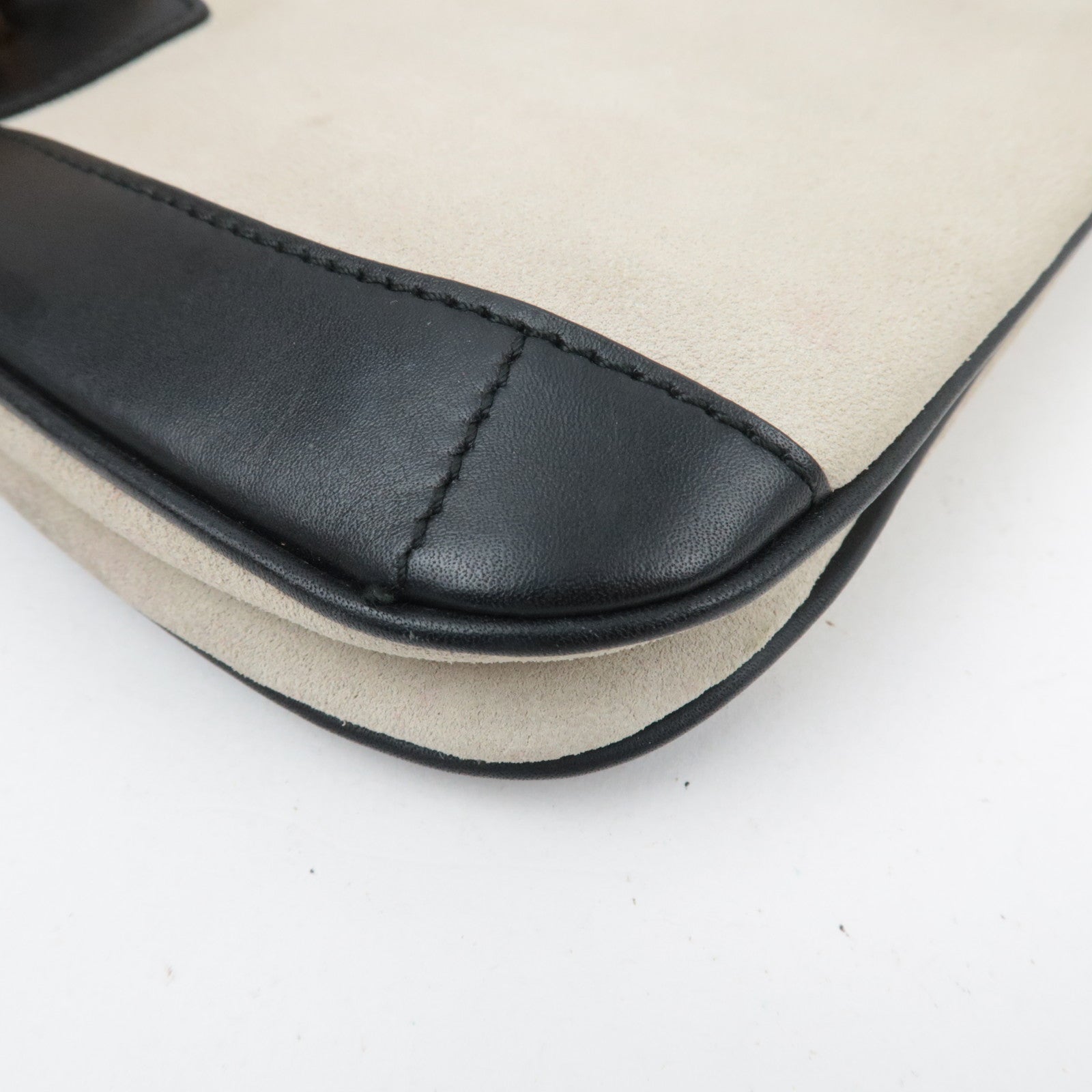 GUCCI Tiger Head Suede Leather Shoulder Bag Light Gray Black 001.4110.001013 *Dust bag