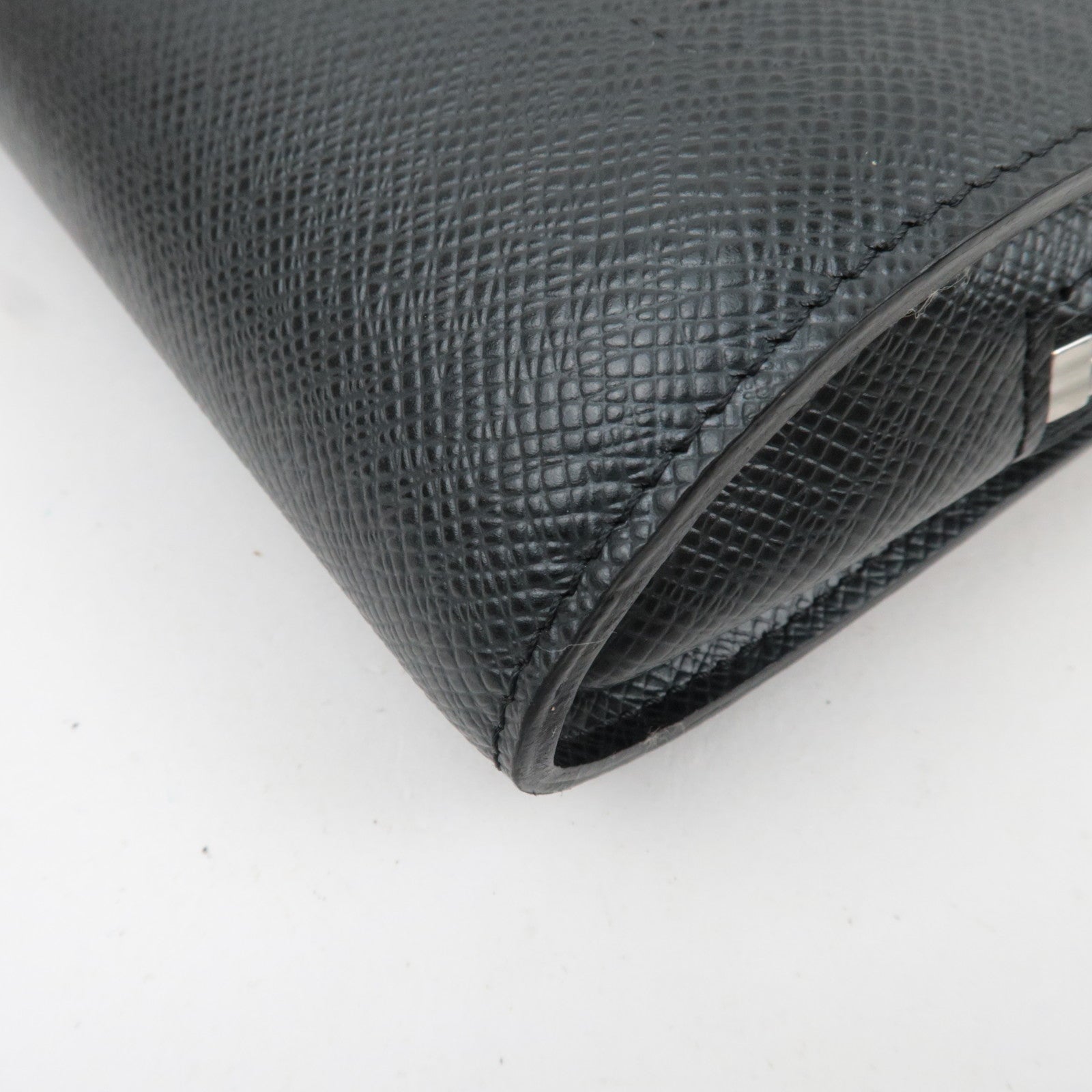 Louis Vuitton Taiga Baikal Clutch Bag Ardoise M30182 VI0065