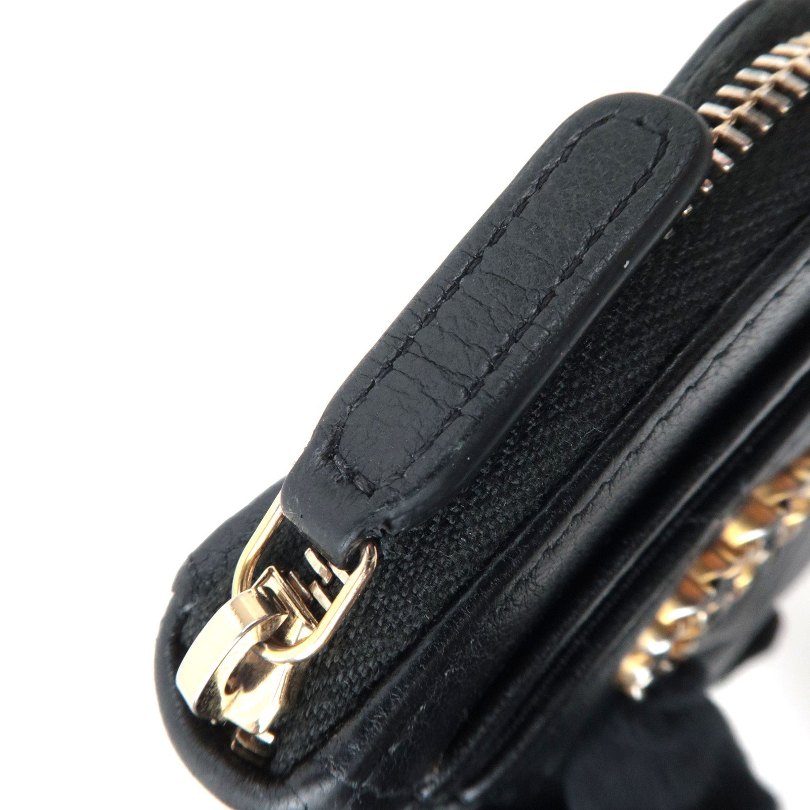 CHANEL Chanel 19 Dix-neuf Fragment Case Lambskin Black Gold HDW AP2701 31998590