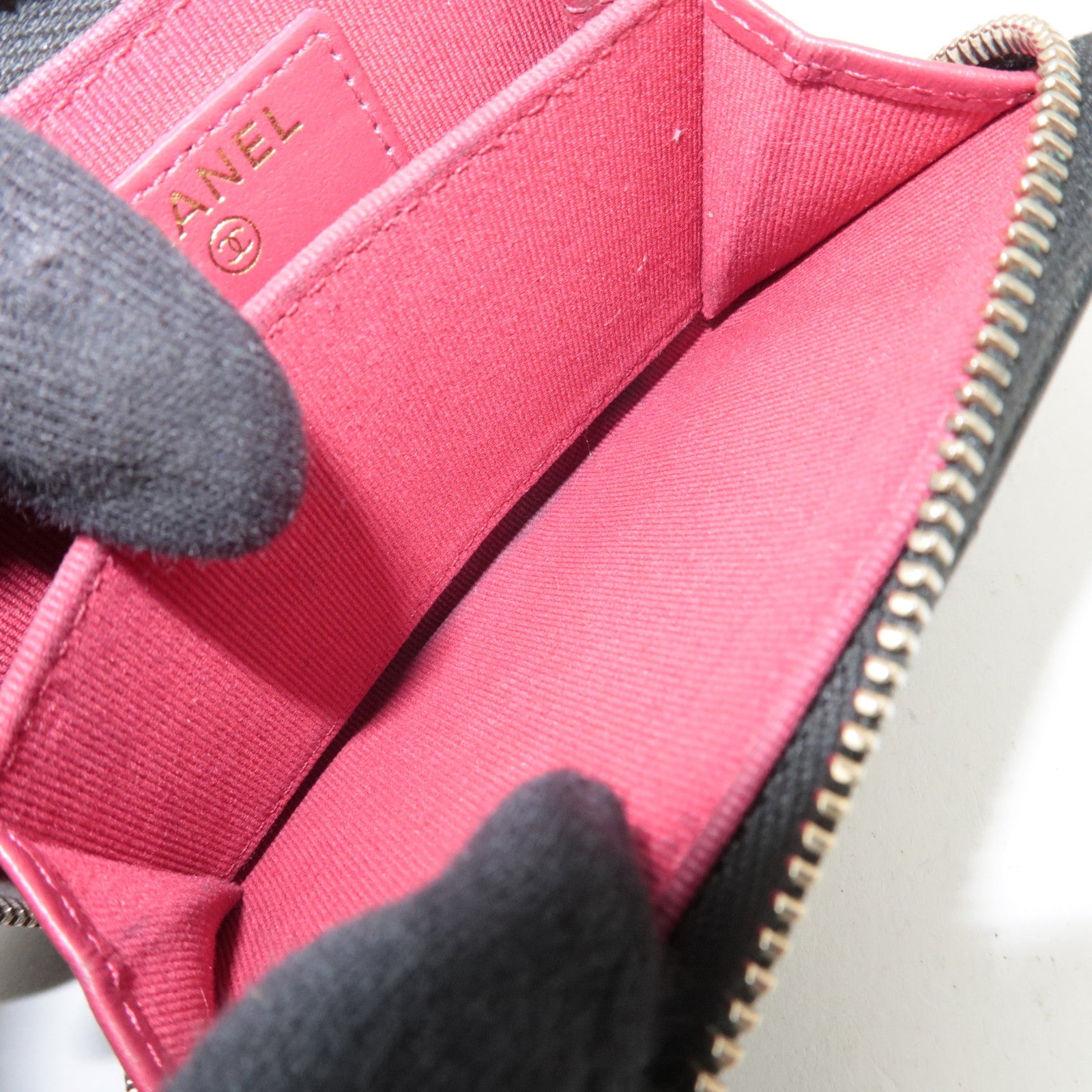 CHANEL Chanel 19 Dix-neuf Fragment Case Lambskin Black Gold HDW AP2701 31998590