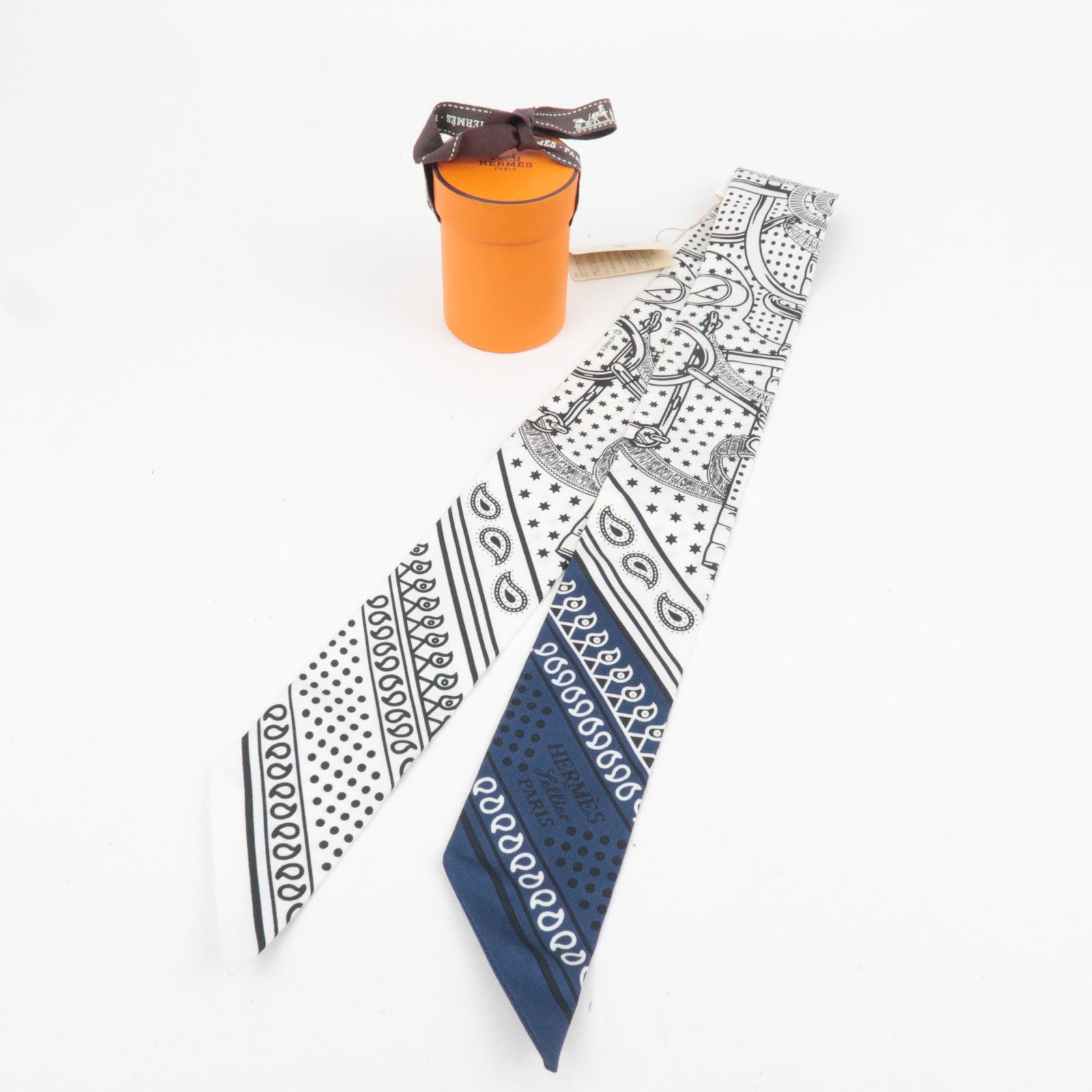 HERMES Twilly Scarf EPERON D'OR CUT 100% Silk White Black Navy *Box