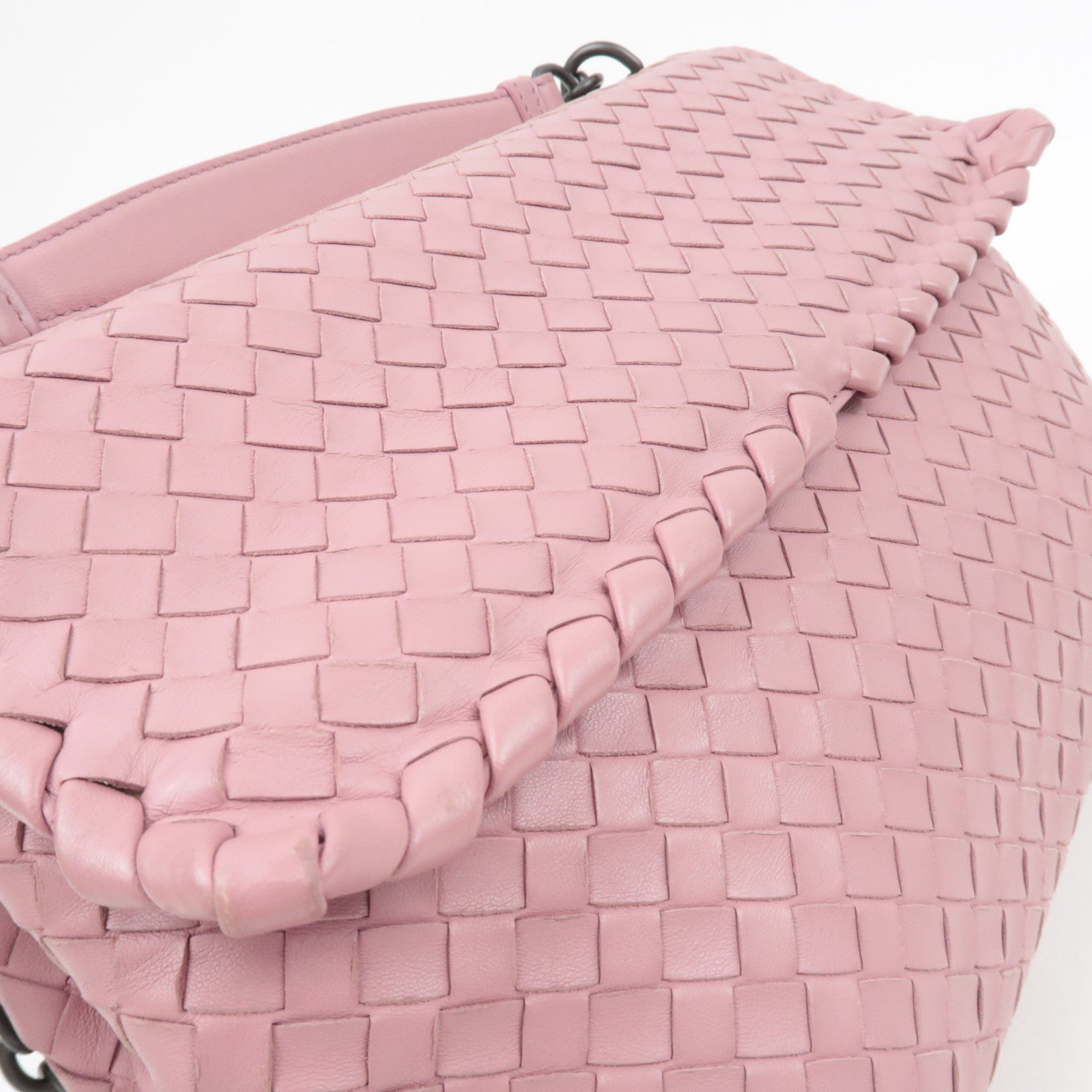 BOTTEGA VENETA Intrecciato Chain Shoulder Bag Leather Pink