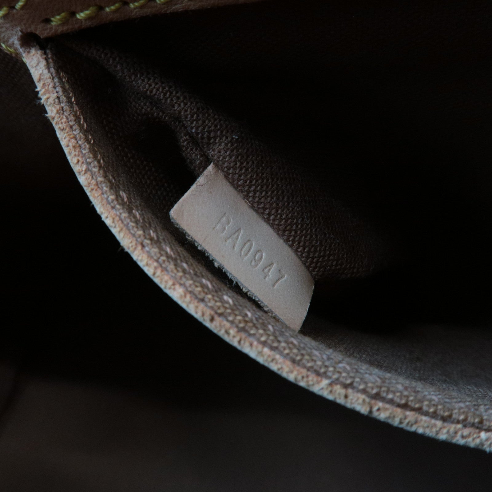 Louis Vuitton Monogram Alma Handbag M51130 BA0947