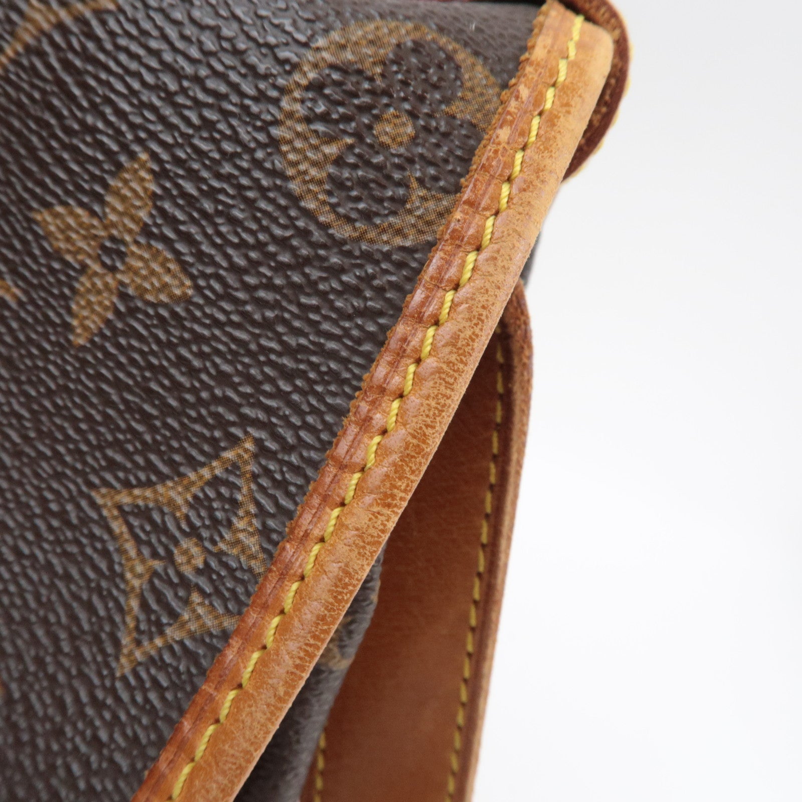 Louis Vuitton Monogram Saumur 35 Shoulder Bag M42254 MB0928