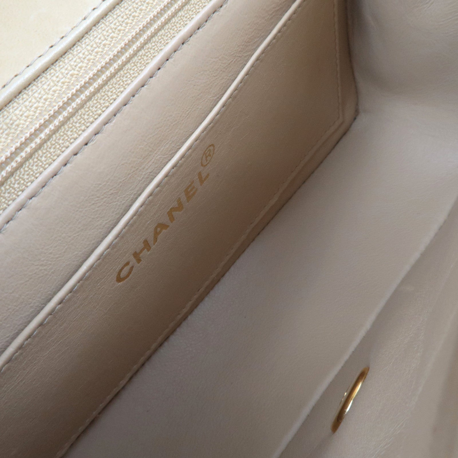 CHANEL Diana Matelasse 23 Lambskin Chain Shoulder Bag Beige A01164 2744599 *Box, Dust bag, G card