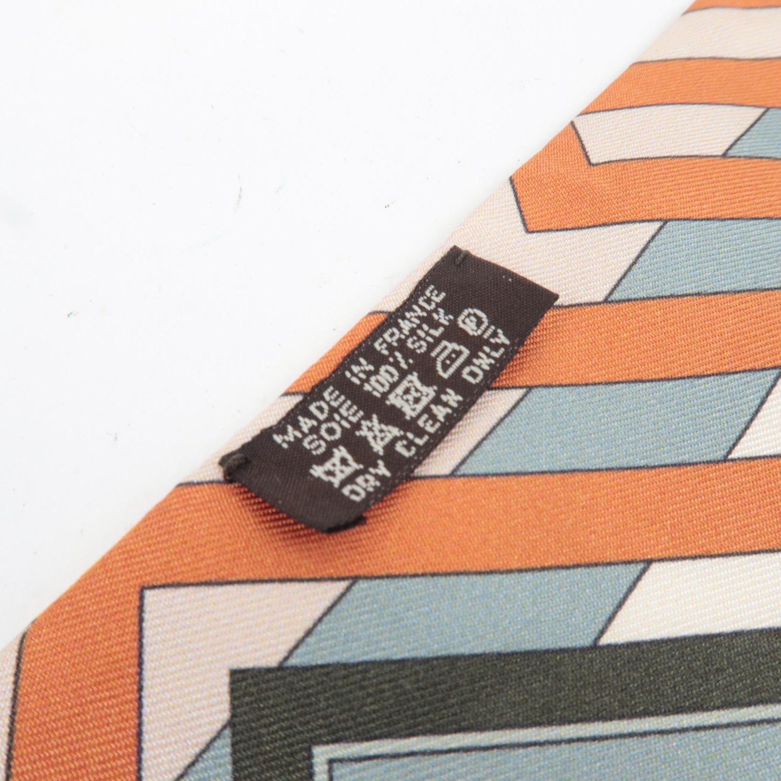 HERMES Twilly Scarf Geometric Print 100% Silk Orange