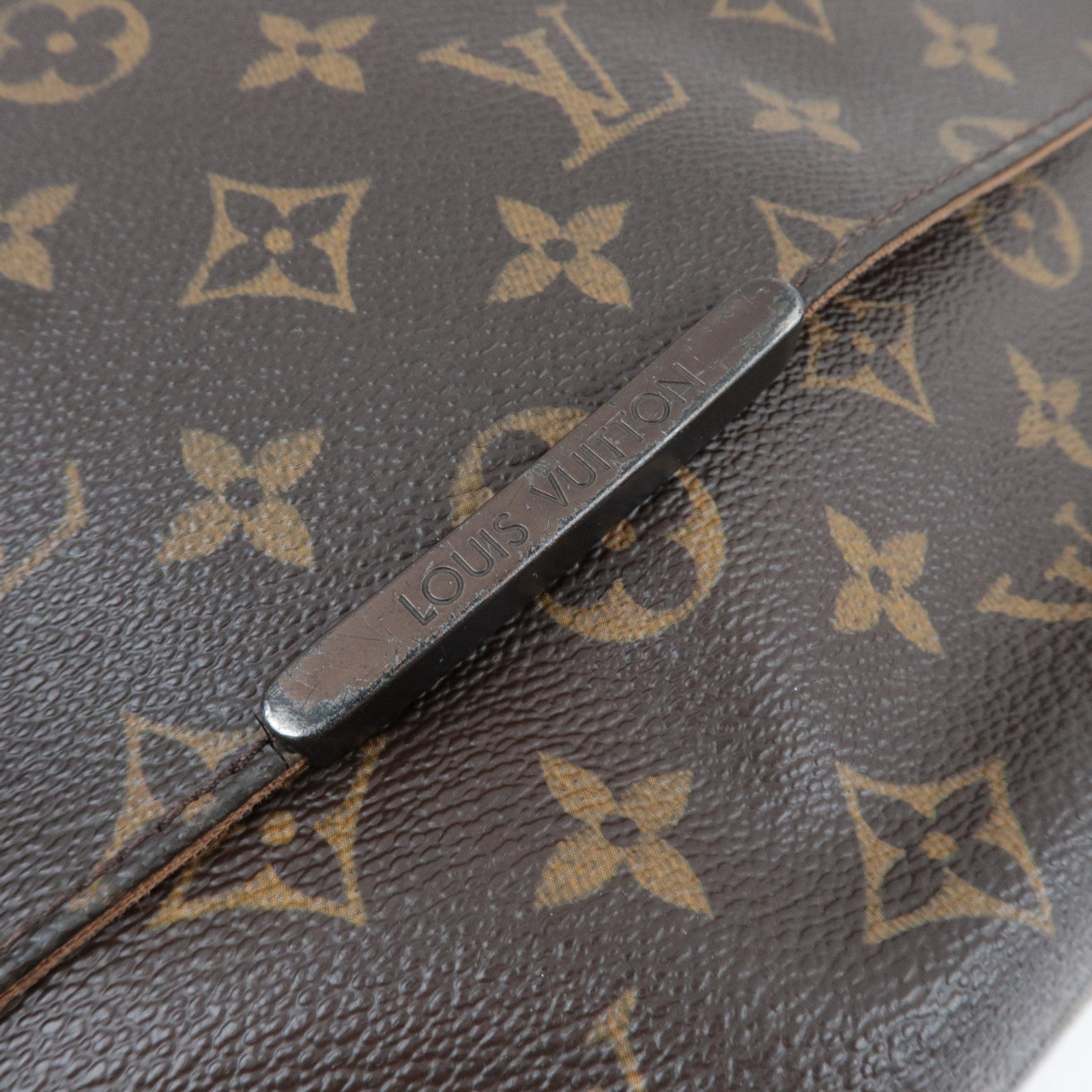 Louis Vuitton Monogram Messenger Beaubourg MM Shoulder Bag M97038 CA3009