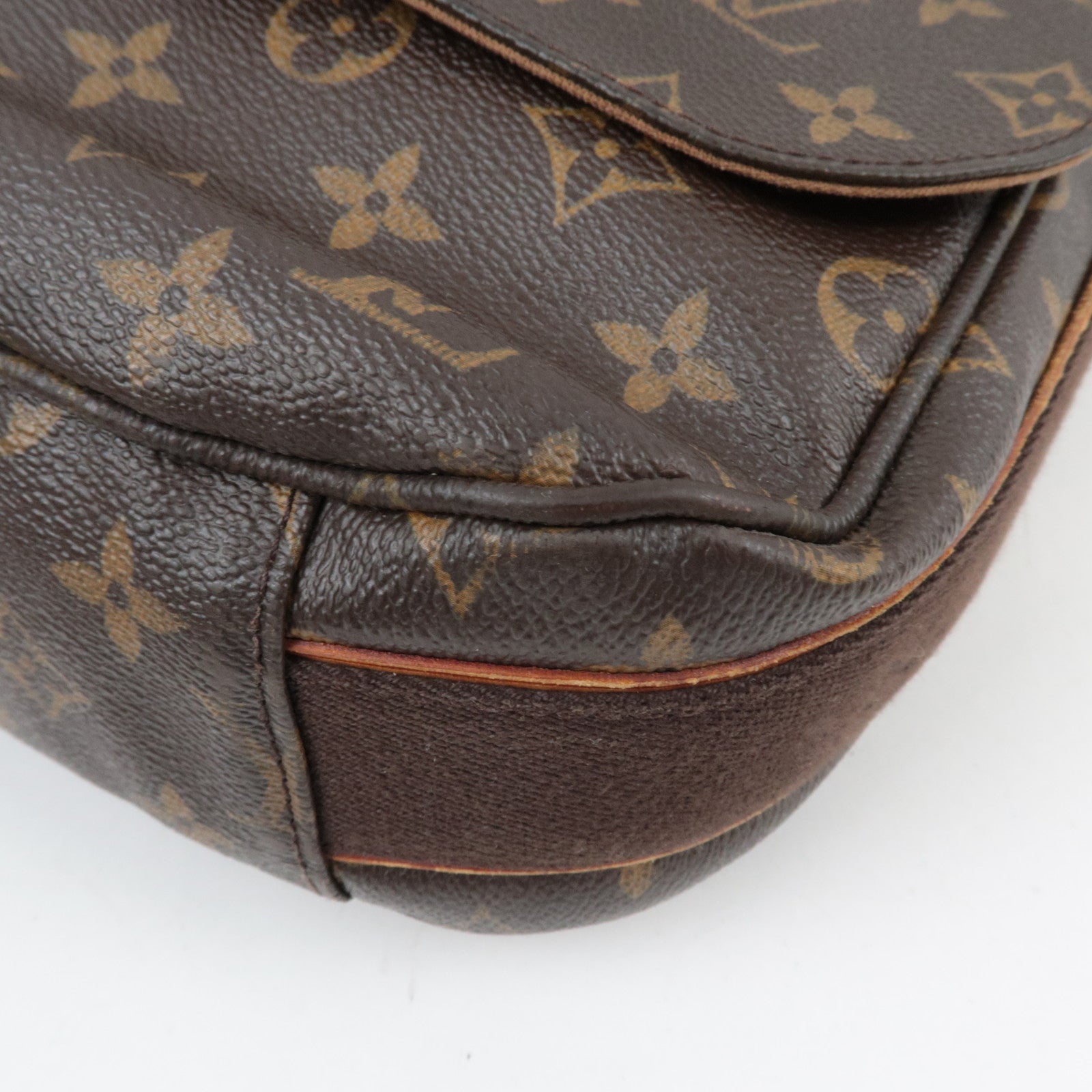 Louis Vuitton Monogram Messenger Beaubourg MM Shoulder Bag M97038 CA3009