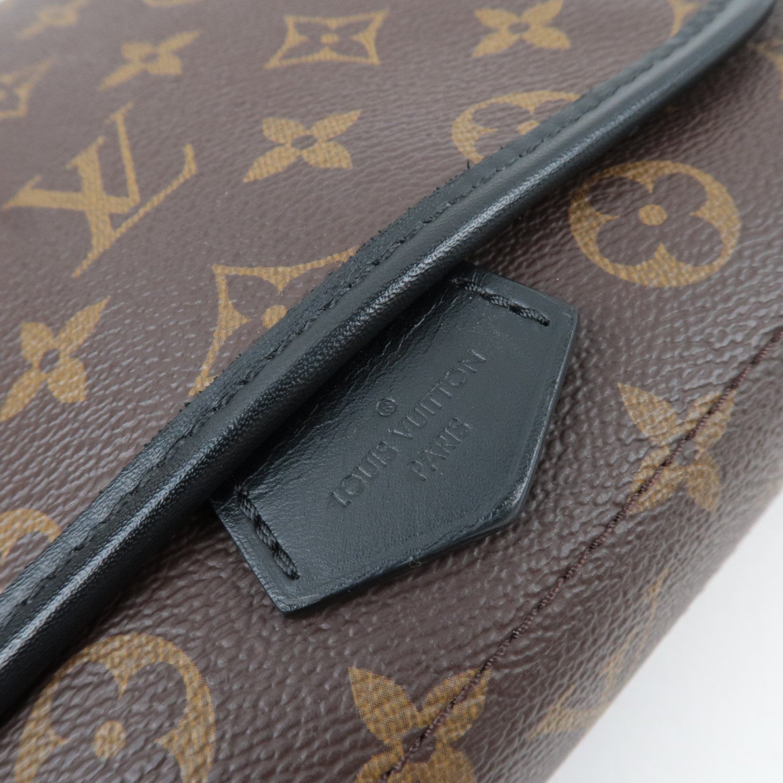 Louis Vuitton Monogram Macassar Magnetic Messenger Shoulder Bag M45557 CA0231