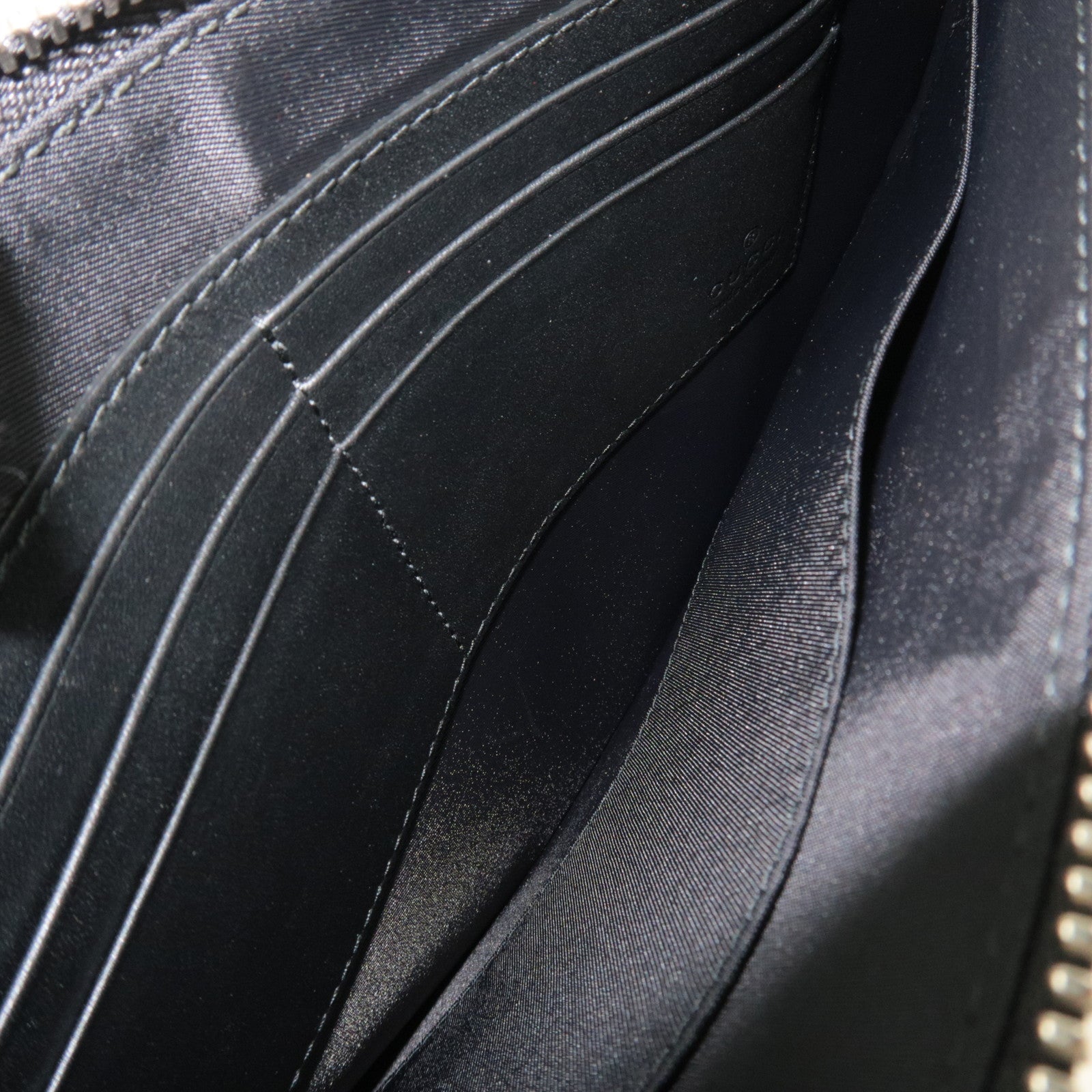 GUCCI GG Blooms Clutch Bag GG Supreme Beige Green 411691