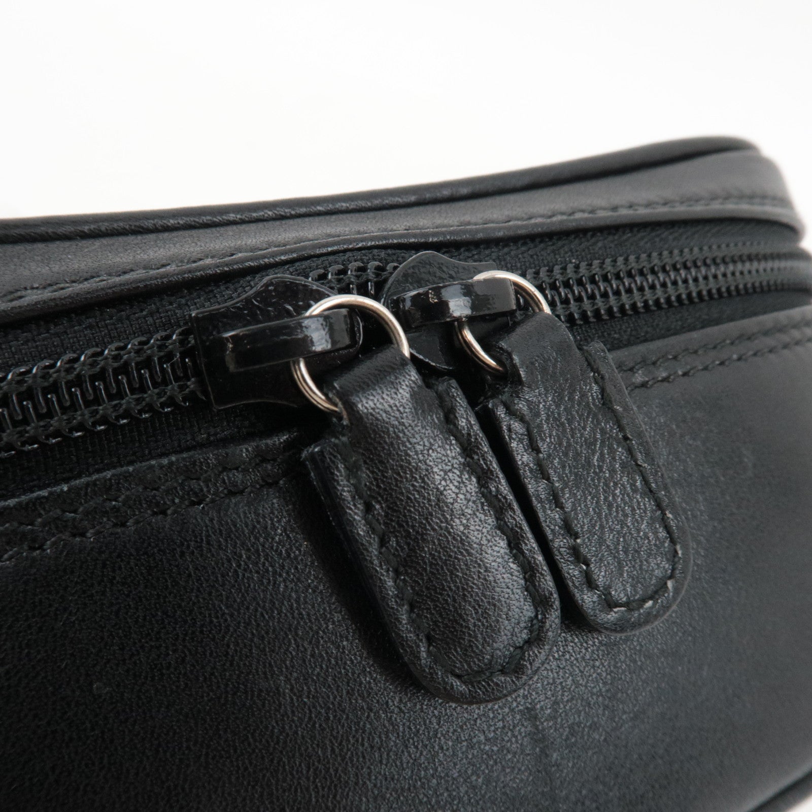 GUCCI Horsebit Leather Vanity Bag Black 032.1956.0 141 *Box